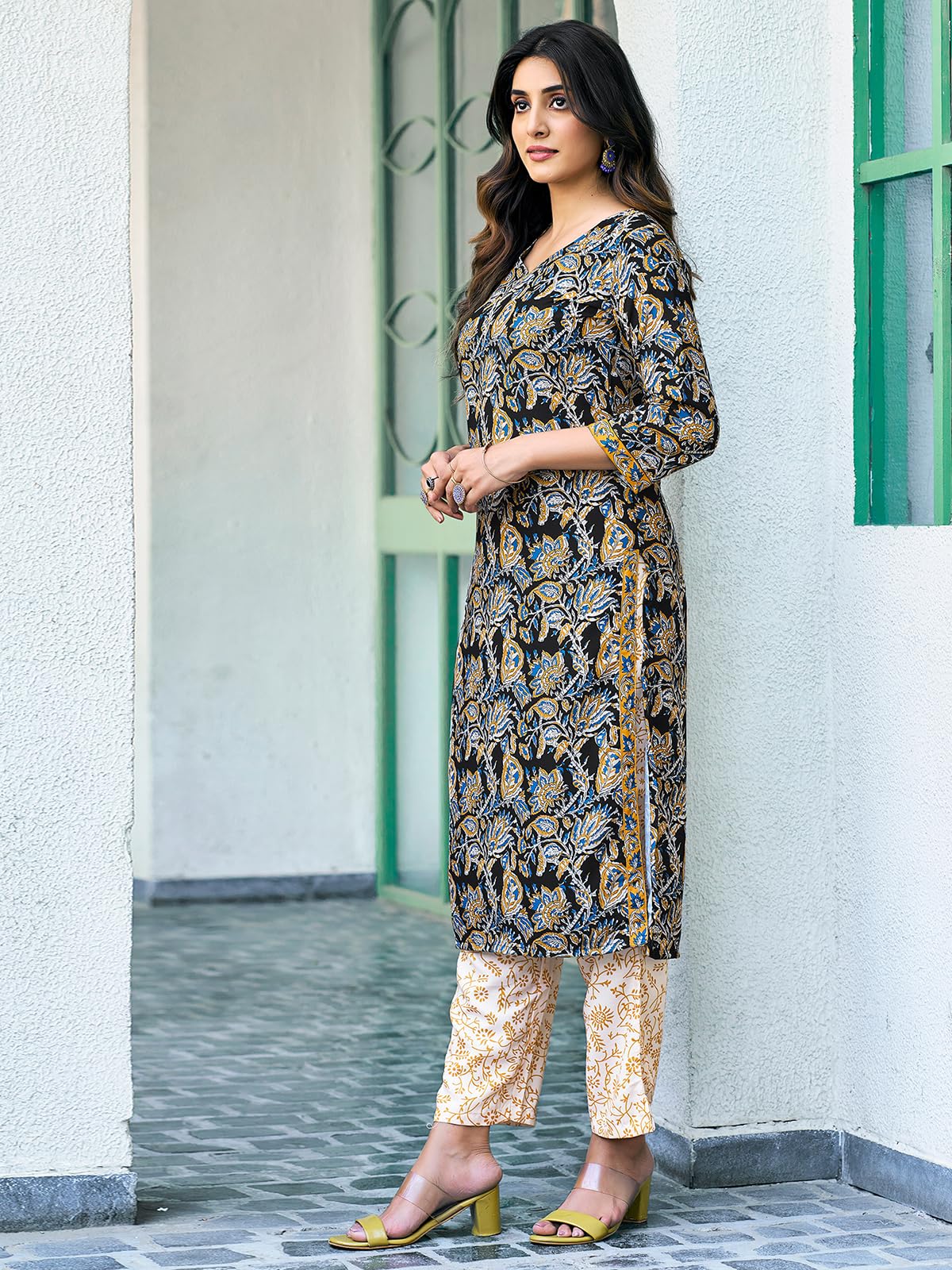 Sanisa Women's Rayon Blend Floral Printed Straight Kurta With Pant And Dupatta (129Kbd1393N-L_Black & Multi3)