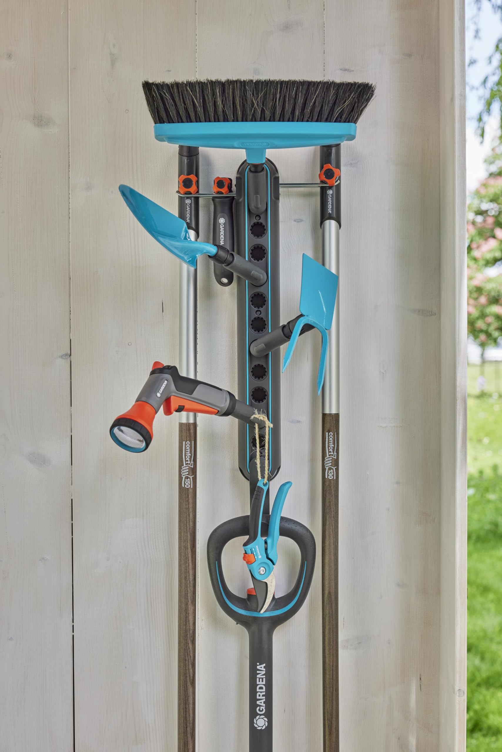 Gardena combisystem-Geräteleiste Flex: Ordnungssystem für Haus- und Gartengeräte, INKL. Einzelsteckern, aus recyceltem Material, erweiterbar, individuell bestückbar (3505-20)