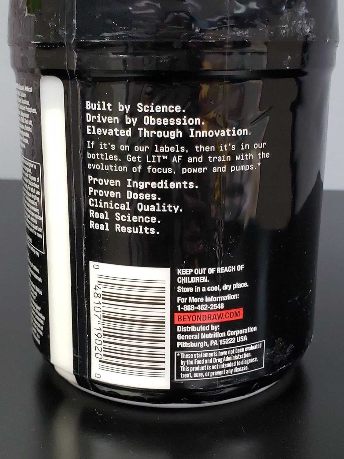 BEYOND RAW LIT Advanced Pre Workout Formula, Sweet and Tart, for Energy, Focus, Endurance, Pumps, with 300mg Rapid and Targeted Release Caffeine, Creatine, Betaine, Beta Alanine, Taurine, 20 Servings