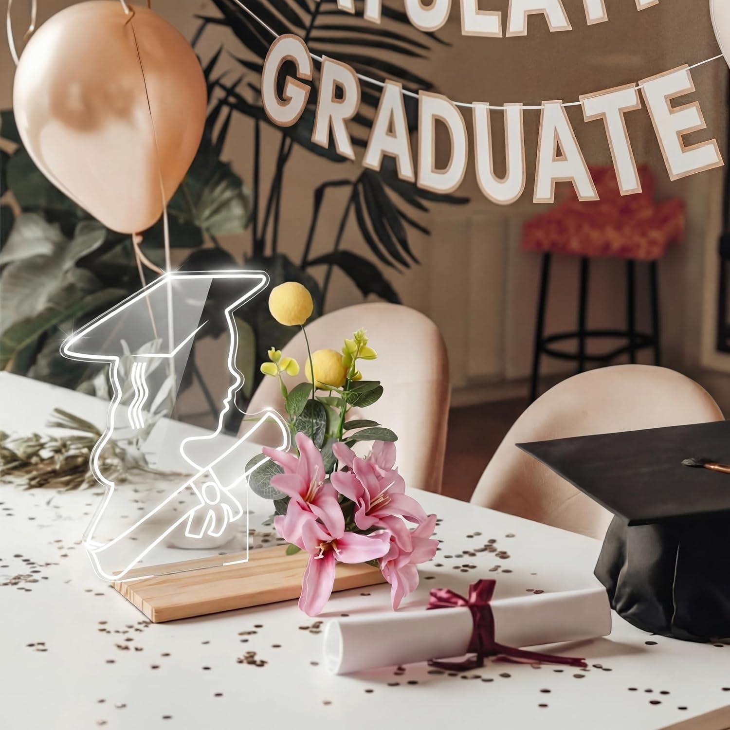 Junkin 4 Set Graduation Centerpieces for Table 2026 Floral Graduation Decorations with Tassels Acrylic Grad Cap Table Toppers with Artificial Lily for Grad DIY Gift Craft Party Supplies & Photo Props