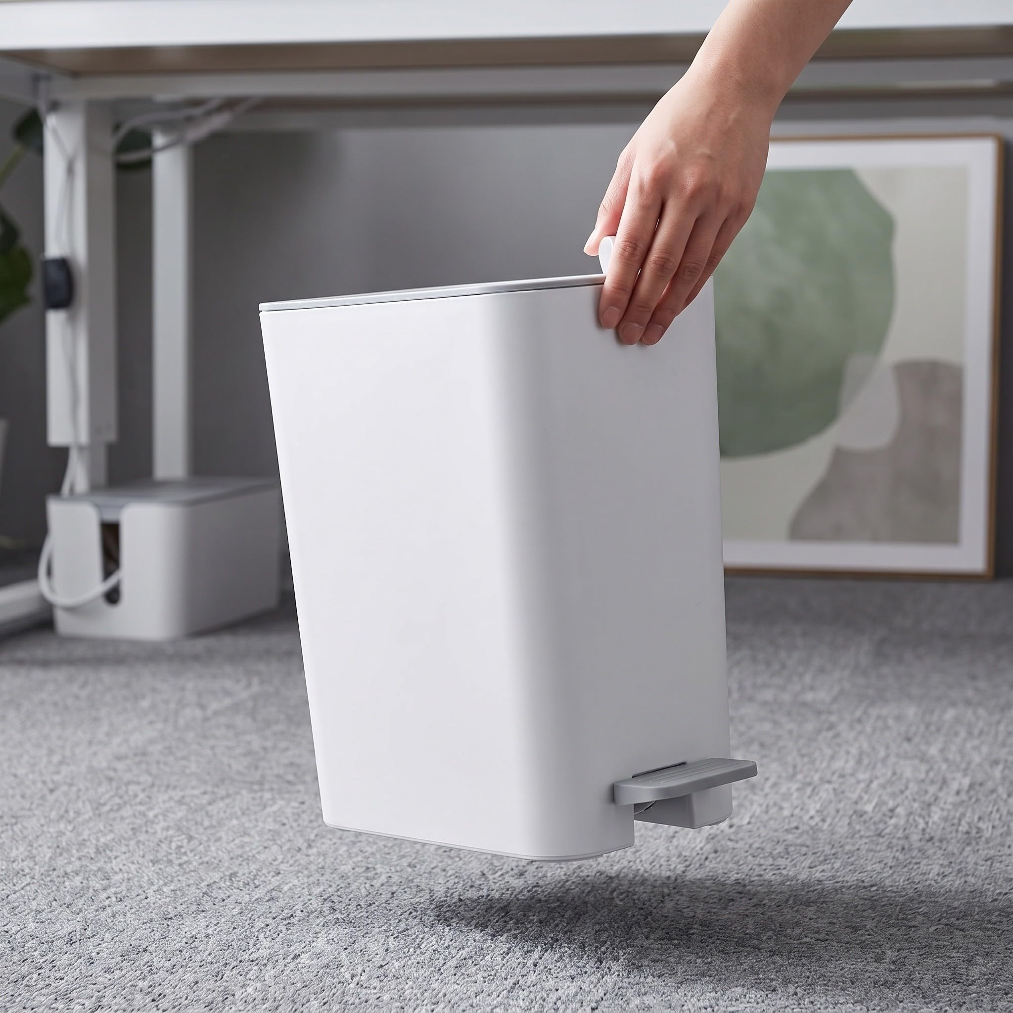 Toddmomy Cubo de basura pequeño con tapa, 2,1 galones, delgado, para baño.