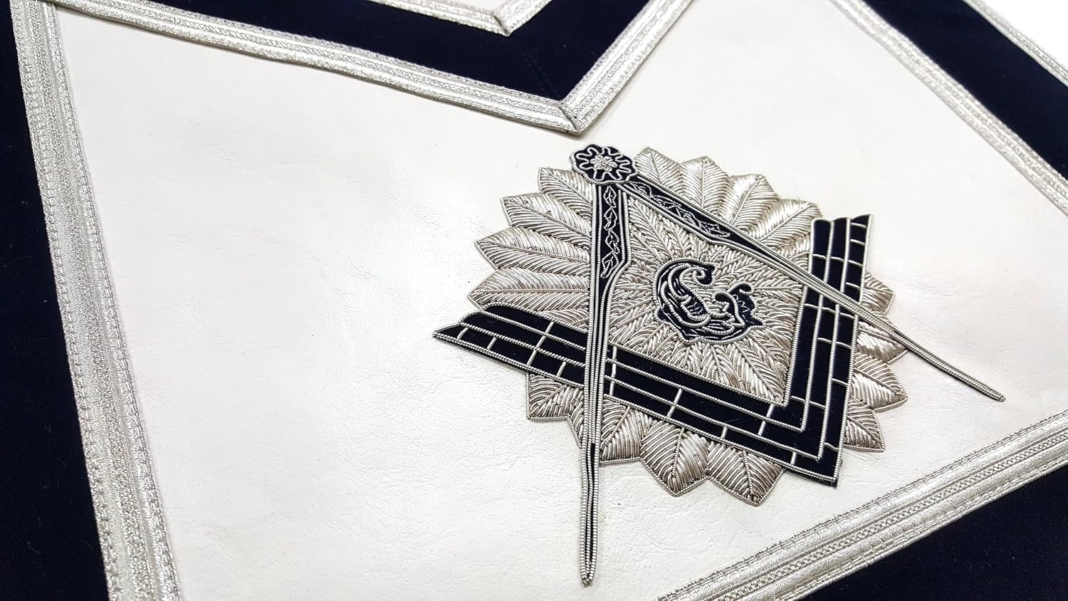 BRICKS MASONS Master Mason Blue Lodge Apron - Navy Blue Hand Embroidery