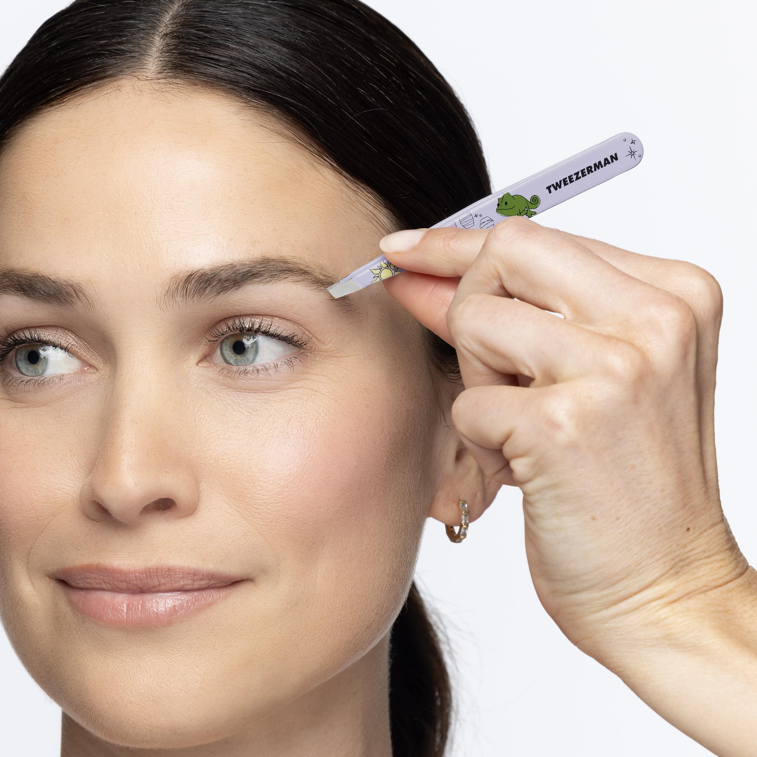 Tweezerman Slant Tweezer for Precise Eyebrow Shaping