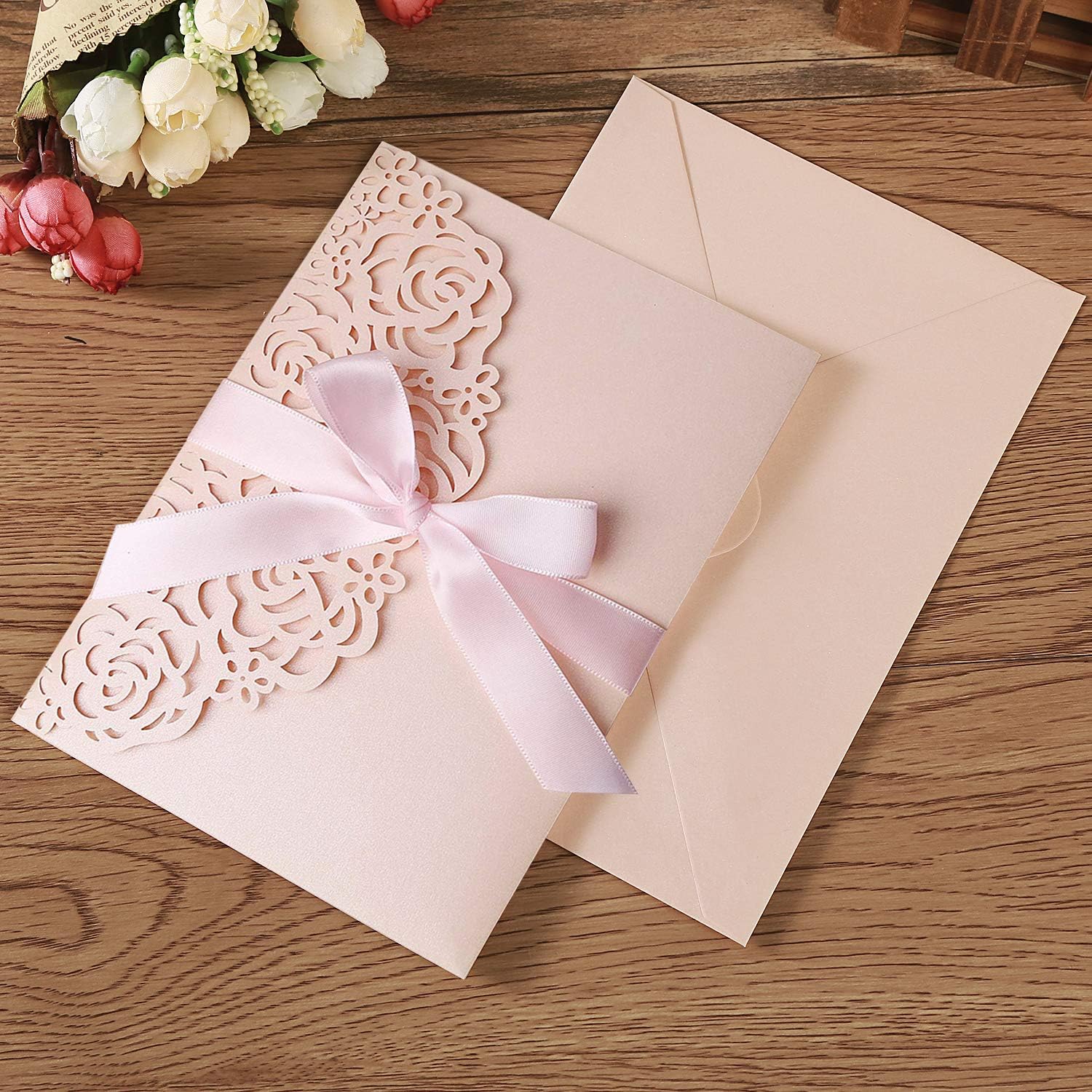5.1x7.1 Inch 50PCS Blush Pink Blank Wedding Invitation Kits Laser Cut Hollow Rose Pocket Invitations with Envelopes For Wedding Quincenera Engagement Invite