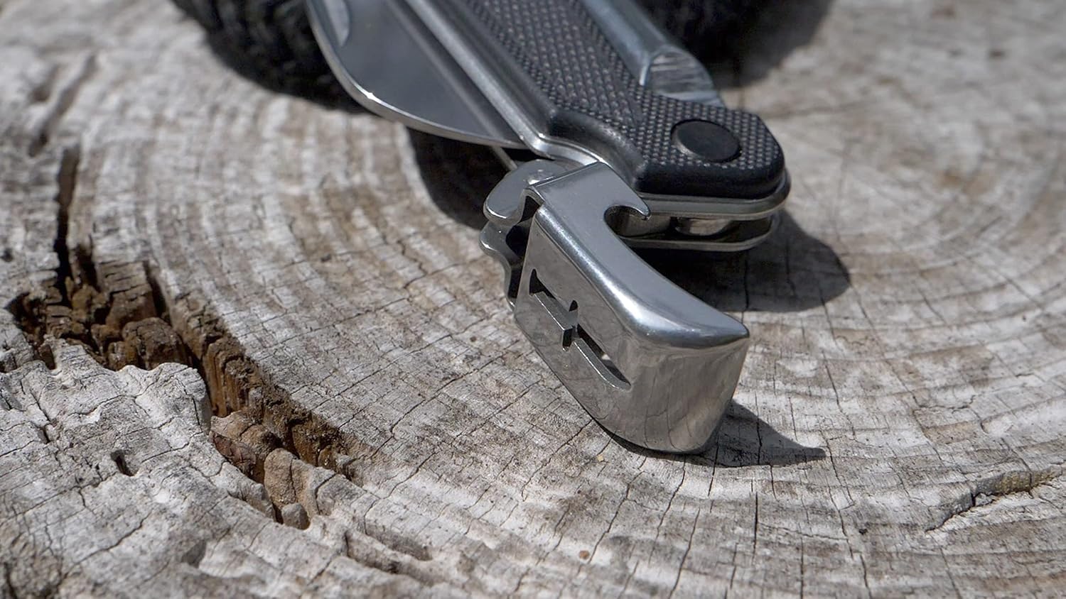 Camillus Marlinspike 2.0 Compact Durable Corrosion-Resistant 440 Stainless Steel Everyday Carry Folding Pocket Knife with Integrated Dual Locking System - Image 18