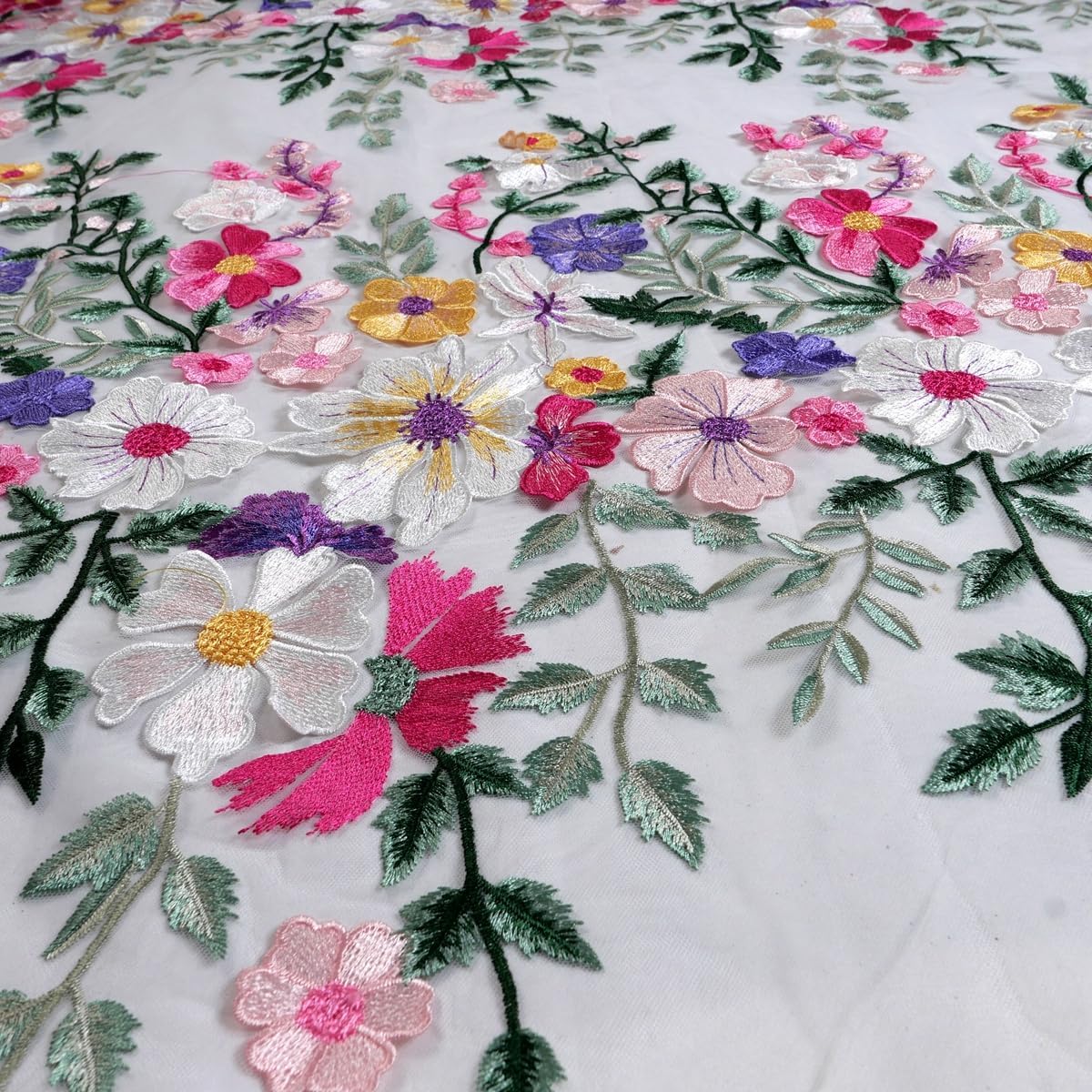 Quality 2 Yards 47" Wide Mixed 3D Flowers on Soft Tulle Embroidery lace Fabric by Yard 47 * 72 inches