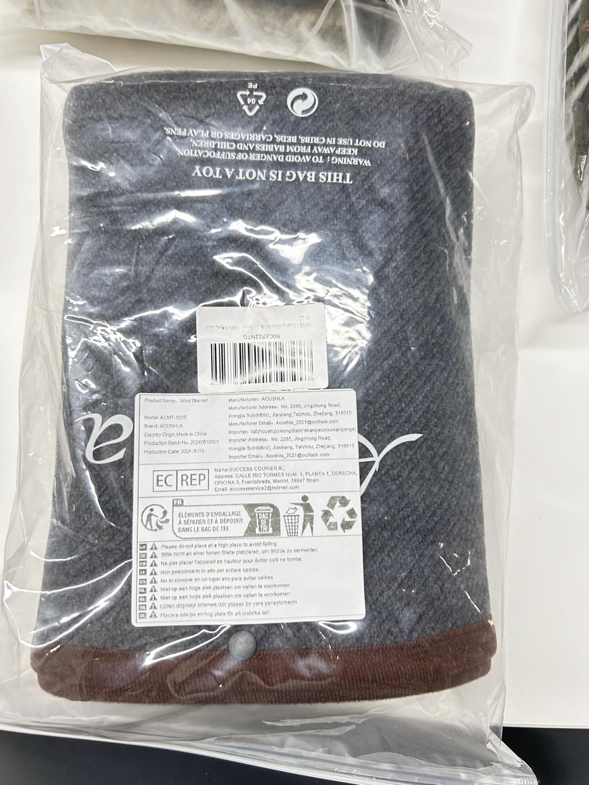 ACUSHLA Coperta in Lana Merino - 3,5 Libbre Calda, Spessa, Lavabile, Grande 63" X 79" Coperta per Esterno, Campeggio, Divano, Letto, Viaggio - Coperta in Lana Super Morbida - Twill Grigio