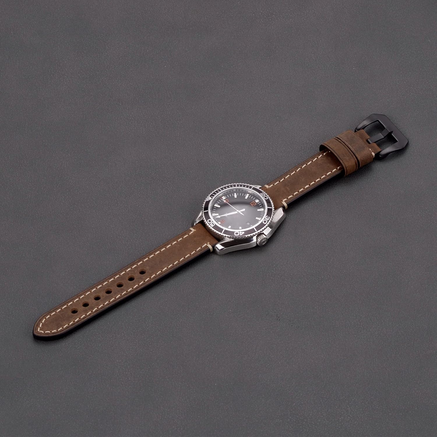 EACHE Leather Watch Bands for Men,Vintage Crazy Horse Leather & Vegetable Tanned Leather & Oil Waxed Thick Leather Watch Bands 20mm 22mm 24mm 26mm - Image 3