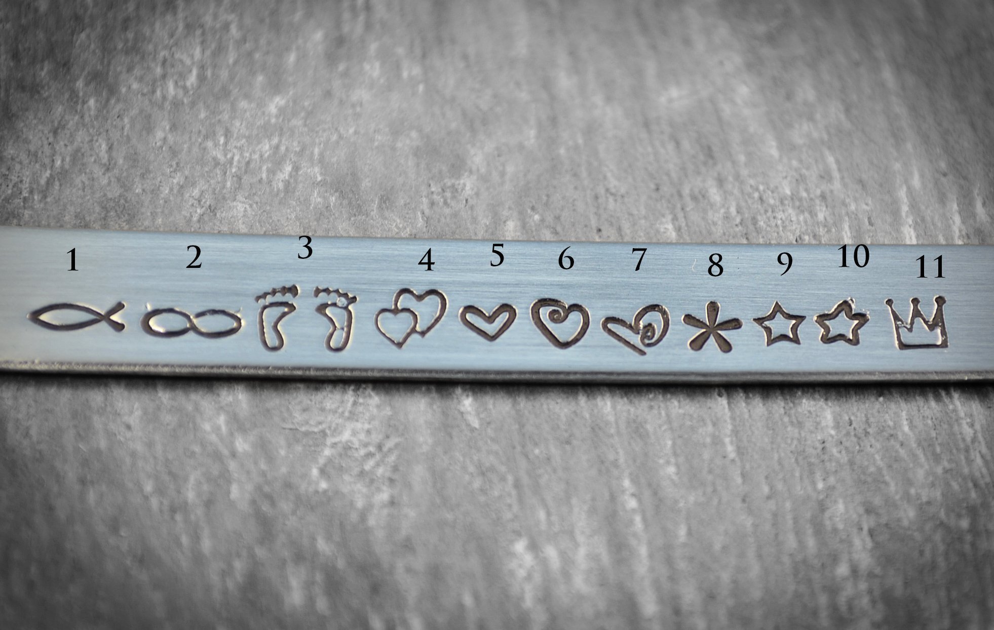 Personalisierte Taufkette 925 Silber mit Kreuz & Wunschname – Handgefertigte Lederkette für Jungen & Mädchen – Individuelles Geschenk zur Kommunion, Konfirmation & Geburt