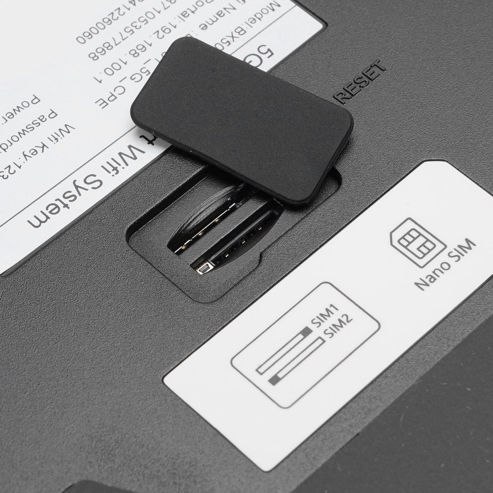 Goshyda Router 5G, Router WiFi 6 CPE 5G con 2 Slot per Schede SIM, 8 Antenne Cellulari a Banda Larga Integrate, Supporta 50 Utenti, per Streaming di Giochi Interni Domestici (Spina europea)