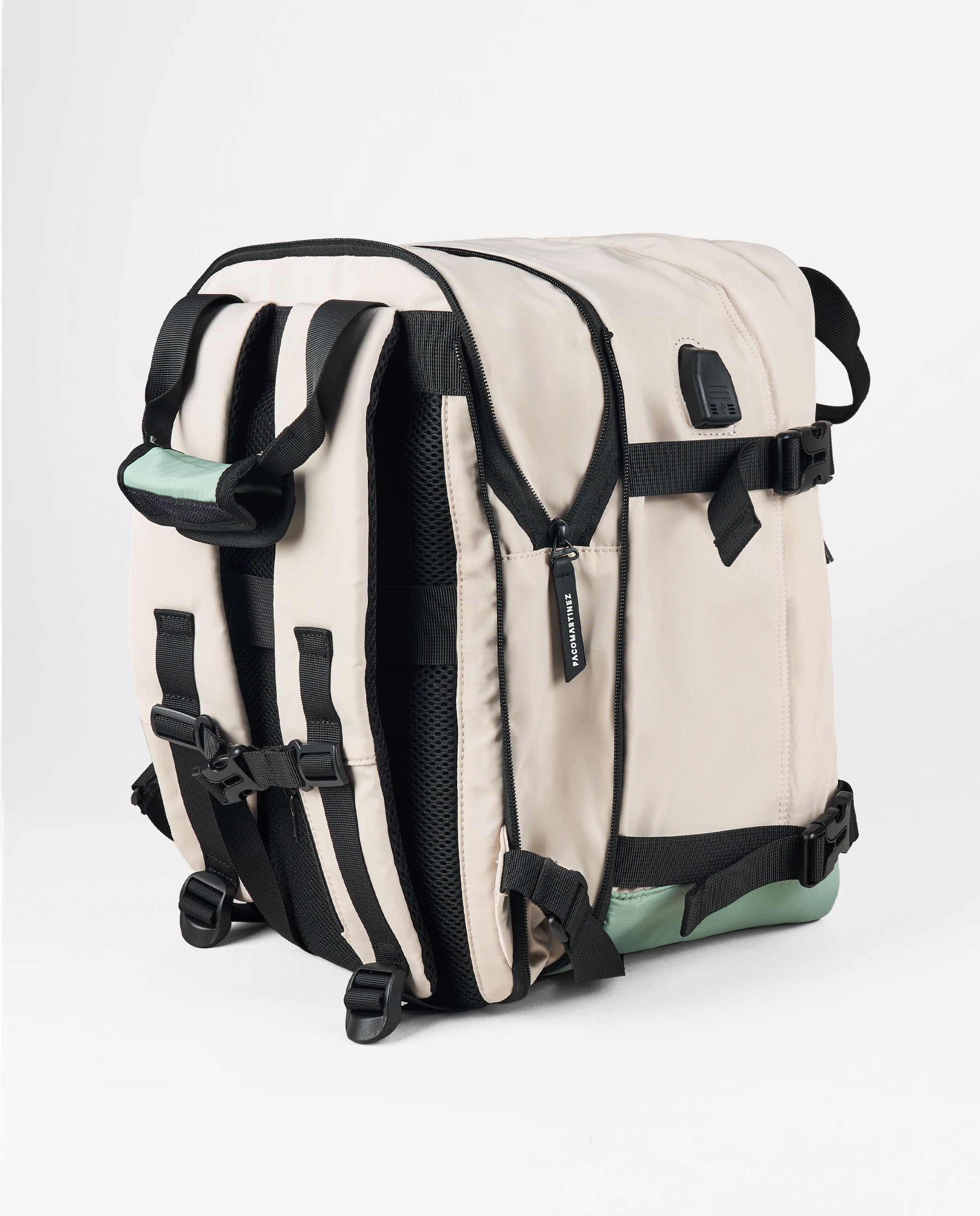 PACO MARTINEZ Mochila de Viaje Expandible 18-27 litros, Equipaje de Cabina con Compartimentos Amplios y Múltiples Bolsillos, Puerto USB, Espalda Acolchada y Transpirable, Multicolor