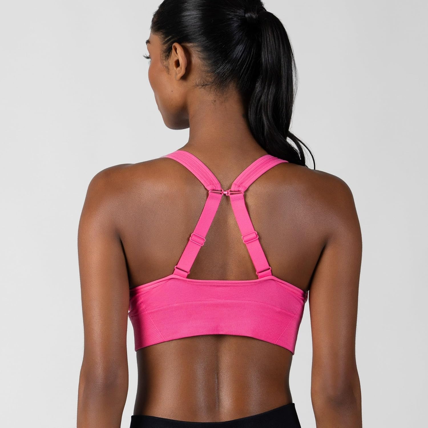 New Balance Women's Sports Bra with Molded Cups, High Impact Athletic Workout Set, Crisscross Strap, Seamless Bra for Women, - Image 4