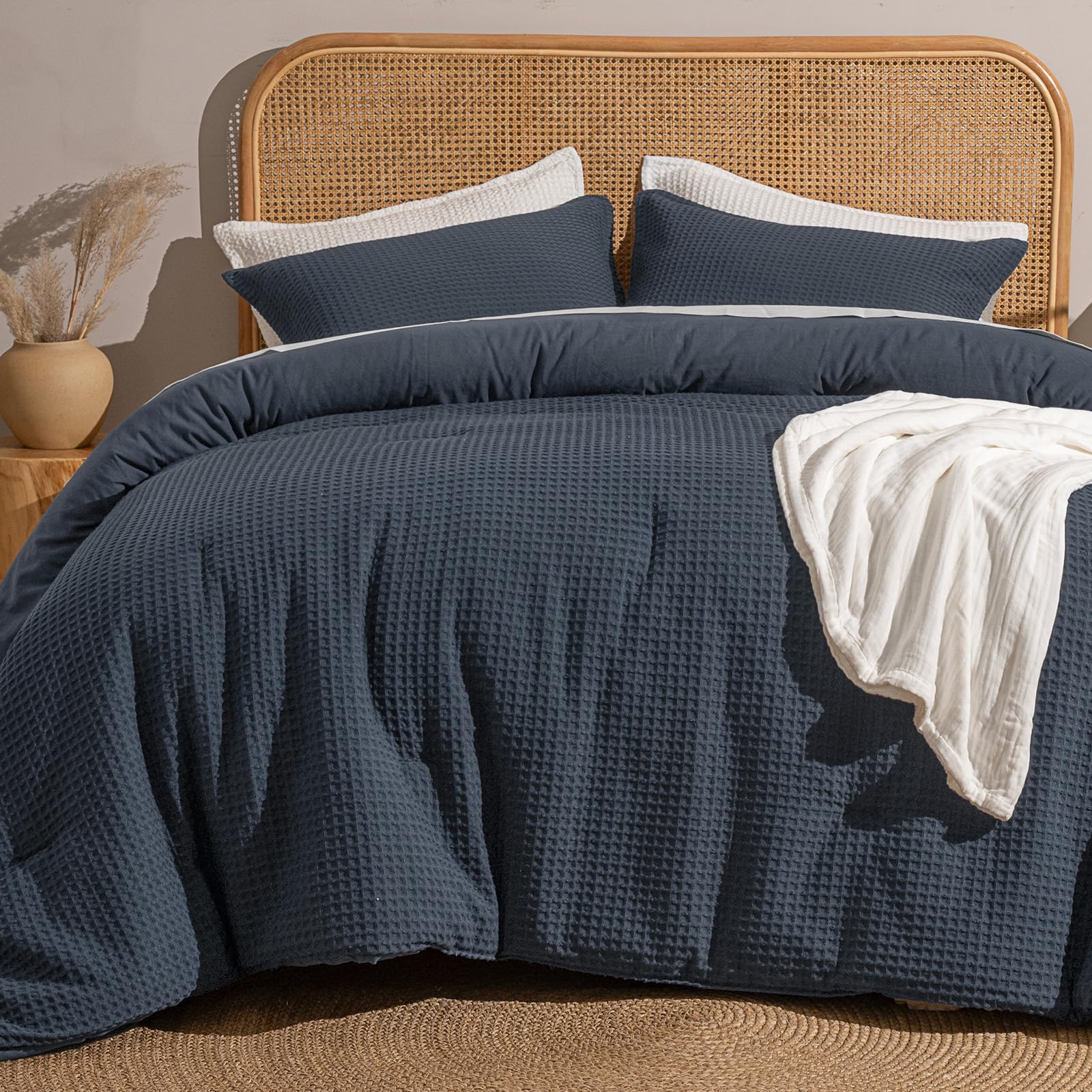 david's home waffle weave comforter set 3pcs queen size, soft breathable lightweight cozy skin-friendly warm for all season, elegant aesthetic home decor bedding set with pillow shams, indigo