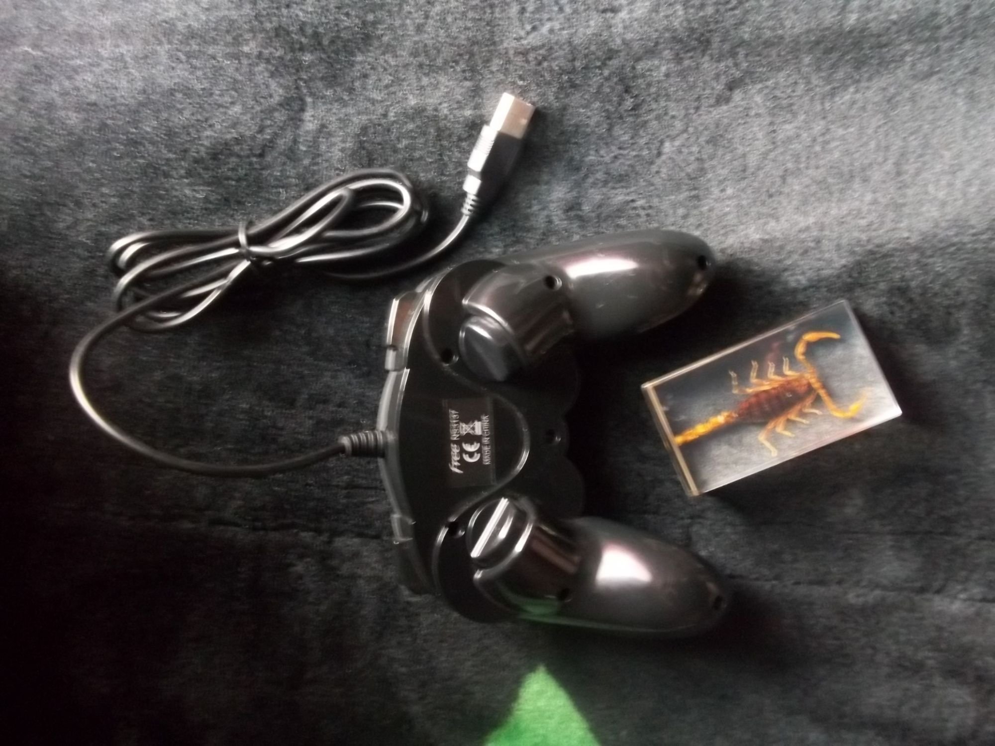 Manette Freebox USB - Occasion, Couleur Noire, Expédition Rapide