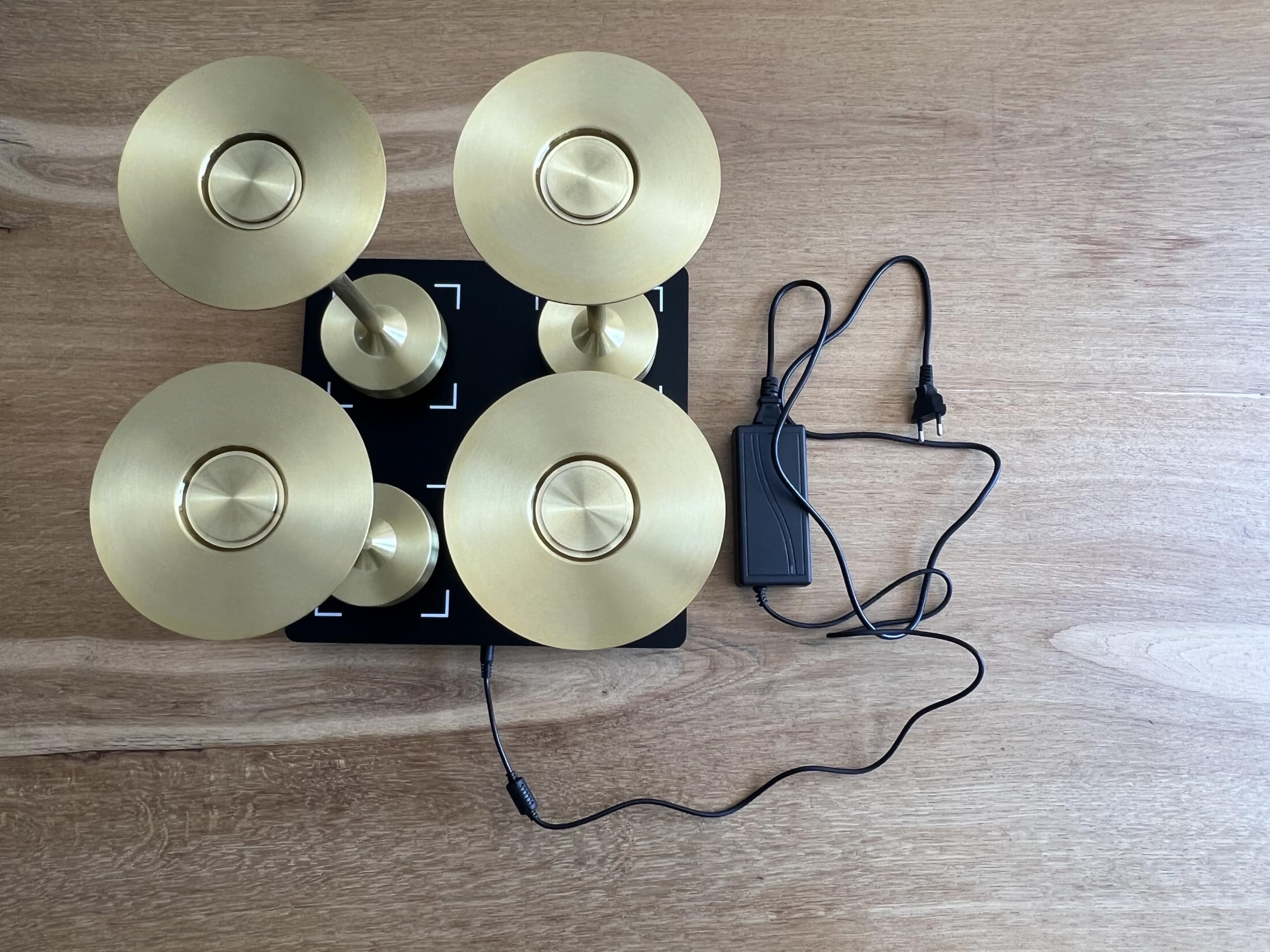 Eclips Kabellose LED Tischlampen Gold 4er-Set, dimmbar, 3 Lichtfarben, USB-C, IP54, Akku, für Gastronomie, Hotel & Terrasse