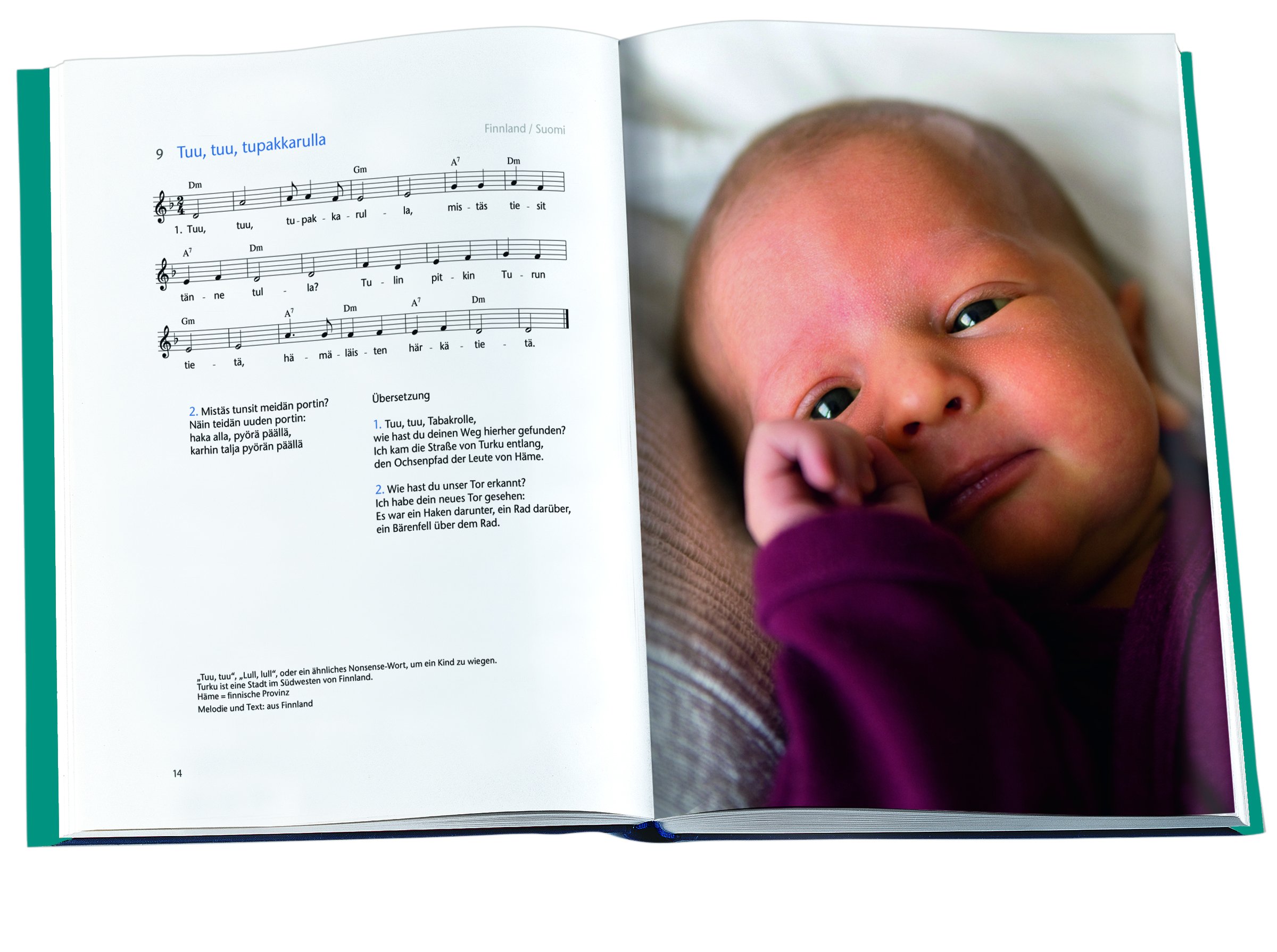Lullabies of the World: Songbook with Singalong CD