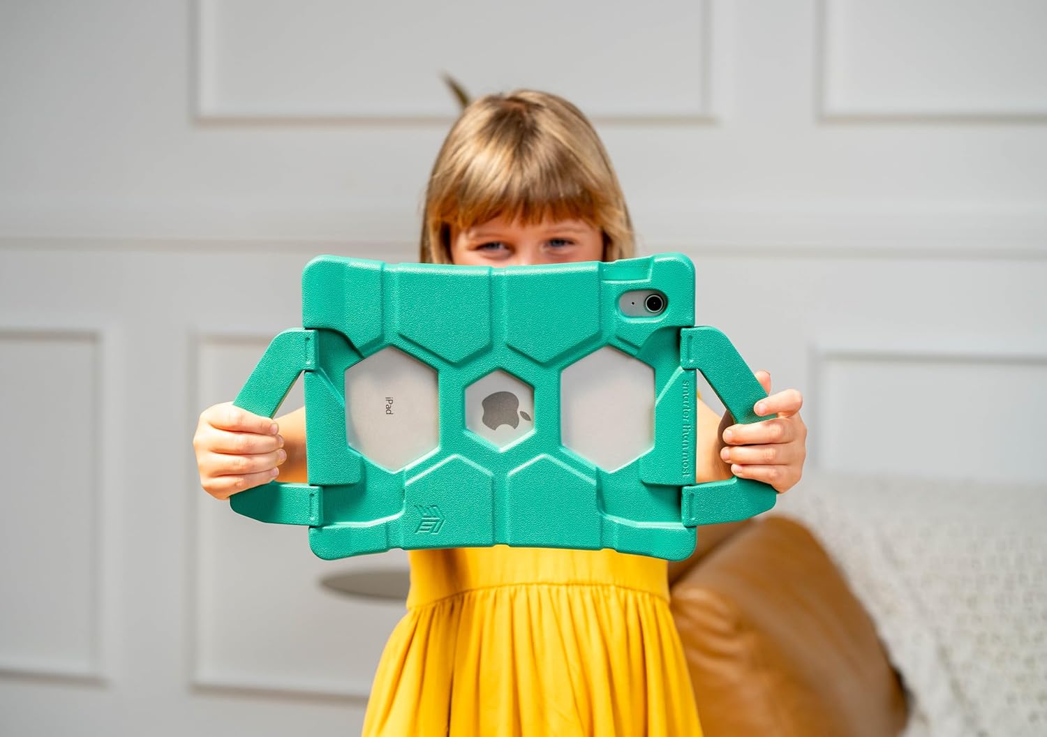 STM Goods Duxling iPad (A16/10th Gen) Case for Kids - Ultra-Protective, Two-Handle Design Allows for Easy Carry and Functions as a Multi-Angle Stand - Ideal for Parents, Teachers, Students - Green