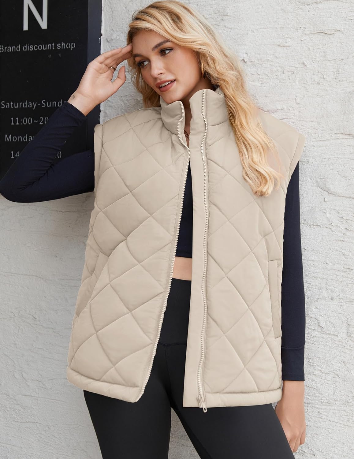 Zeagoo Womens Oversized Puffer Vest Zip Up Stand Collar Lightweight Sleeveless Warm Outerwear Padded Jacket Winter Coat S-XXL - Image 2