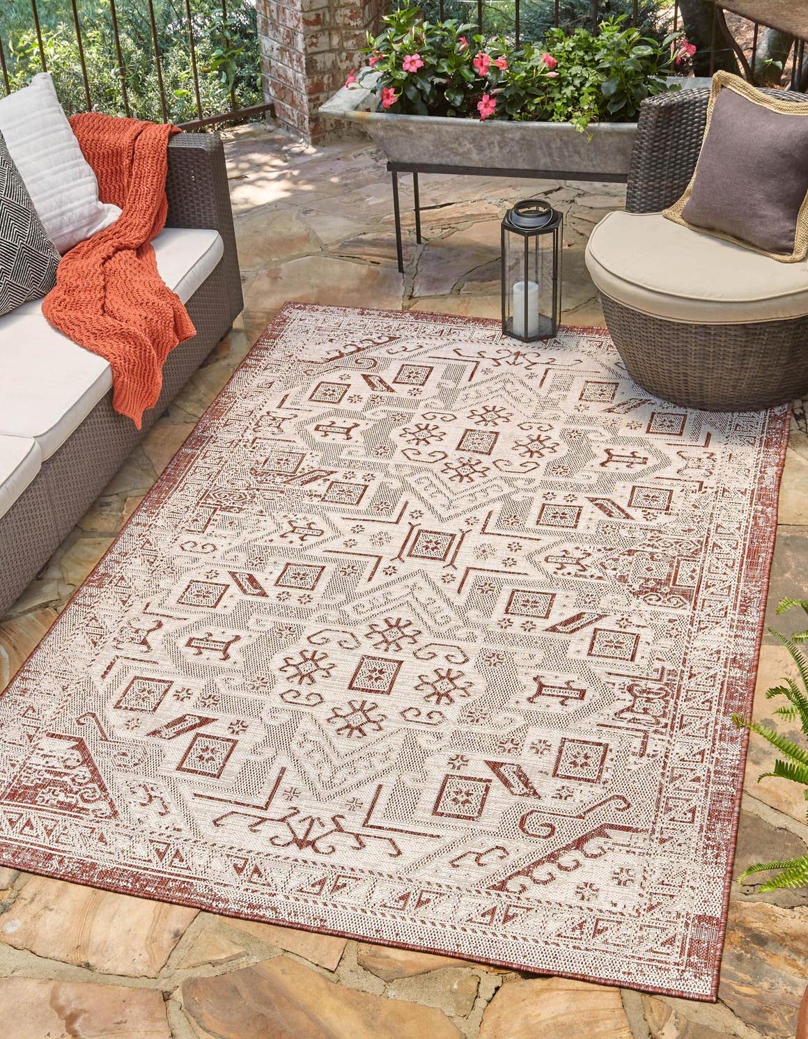 Unique Loom Outdoor Aztec Collection Area Rug - Coba (10' x 14' 1" Rectangle, Rust Red/ Ivory)