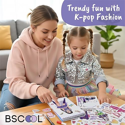 Miniatura 5 de Sticker Dress up K-Pop - Libro de actividades con calcomanías para niños. Aprende diseño de moda para niñas con pegatinas y guías para niños de 5