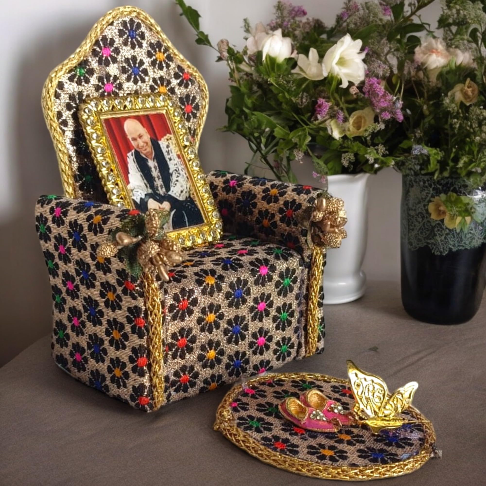 Guruji Darbar Includes Singhasan with Guruji Swaroop, Charan Paduka and Gold Plated Butterfly on mat | Shukrana Blessings | Imported Wood | Premium Fabric | Color : Black & Multicolor Flowers