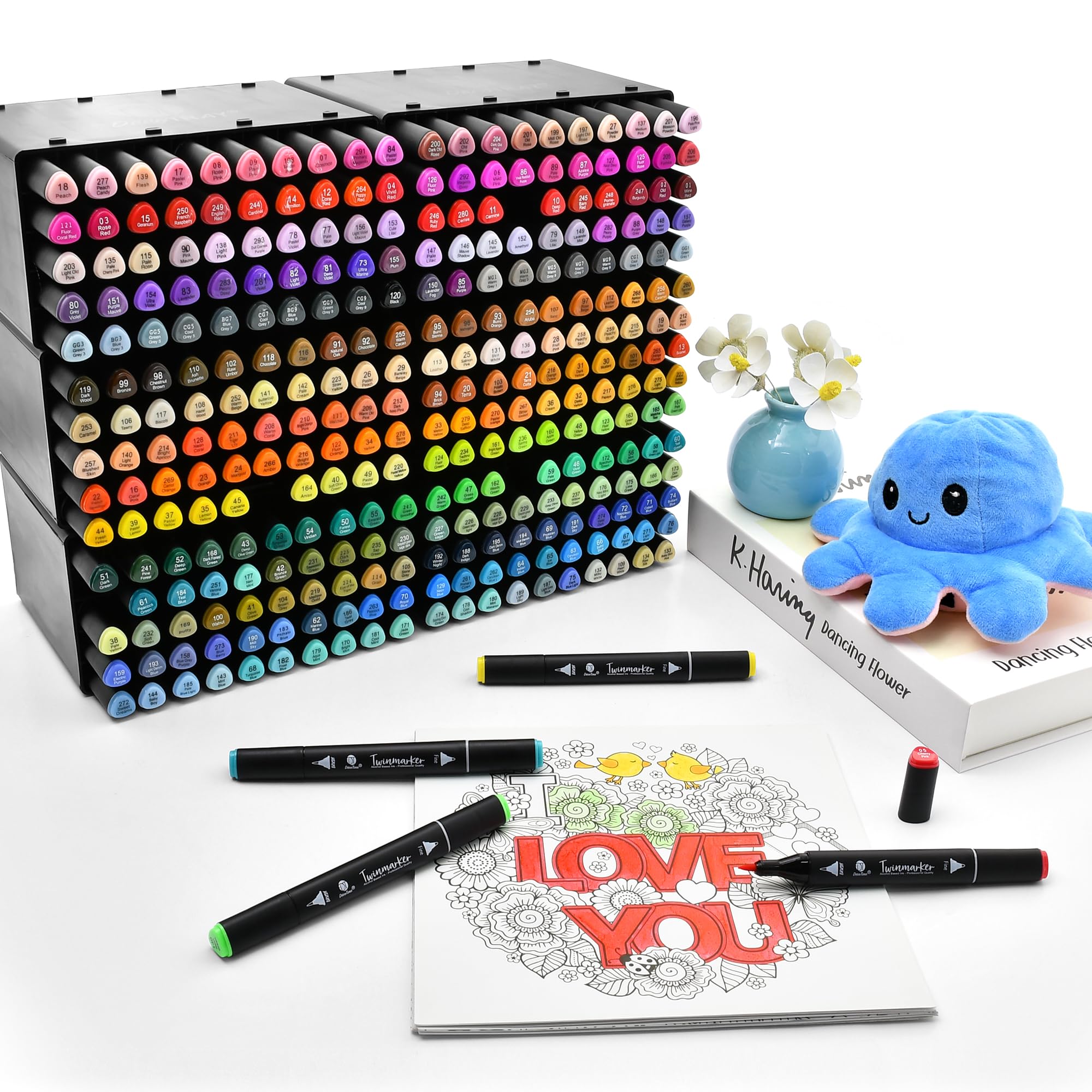 Decotime Twin Alkohol-Marker-Set & stapelbare Ablage & Etui Aufbewahrung – 300 feine und Pinselstifte auf Alkoholbasis – farbige Marker für Erwachsene, Kinder, professionelle Künstler zum Ausmalen und