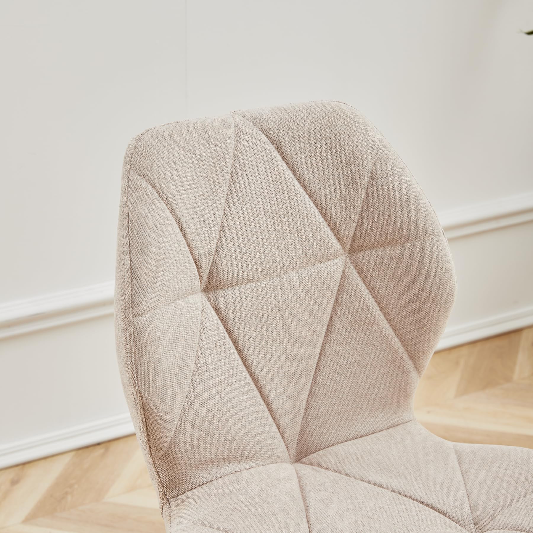 GrandCA HOME Lot de 4 Chaises de Salle à Manger, Chaises de Cuisine Nordiques, Chaises Rembourrées avec Pieds en Métal, Coussins en Tissu Losange, Beige-R