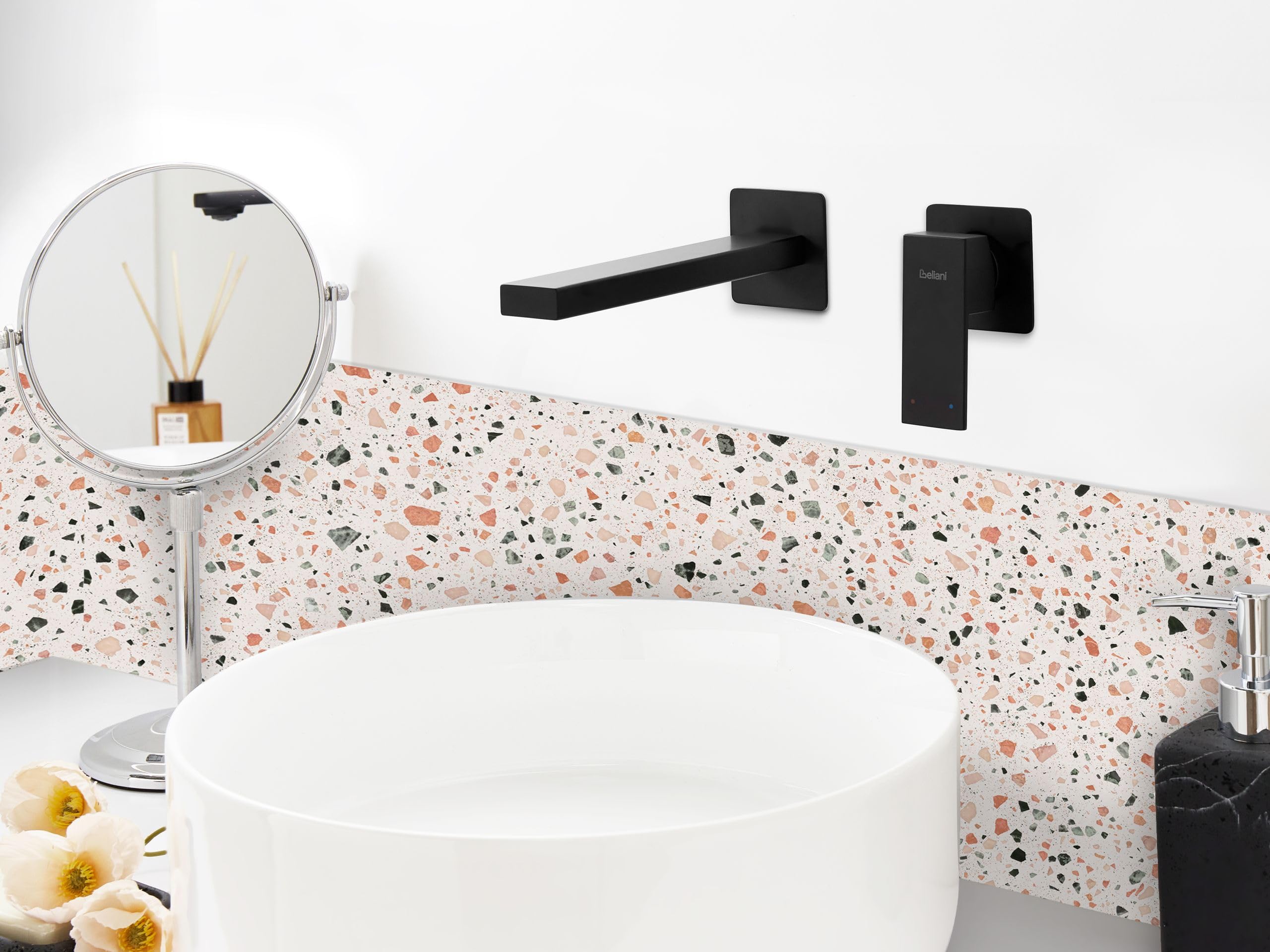 Grifo monomando de latón empotrado para lavabo en pared negro Antofagasta