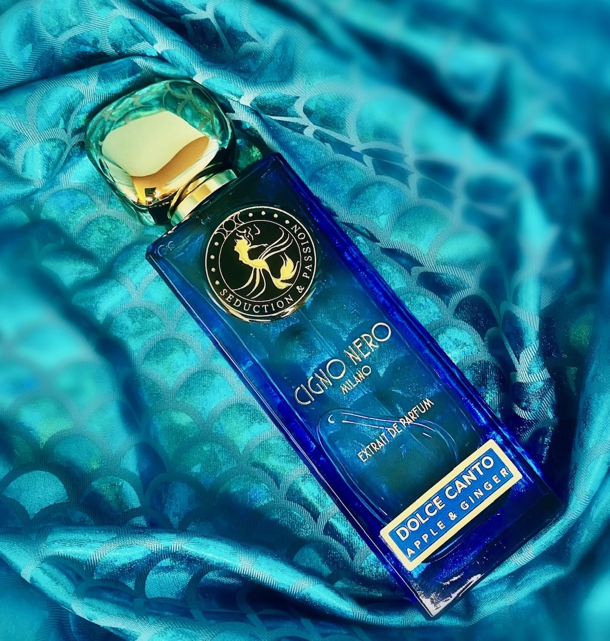 Cigno Nero Milano DOLCE CANTO Długotrwały włoski ekstrakt perfum. Perfumy dla kobiet i mężczyzn 50 ml Nuty zapachowe: kwiat, owoc, morski