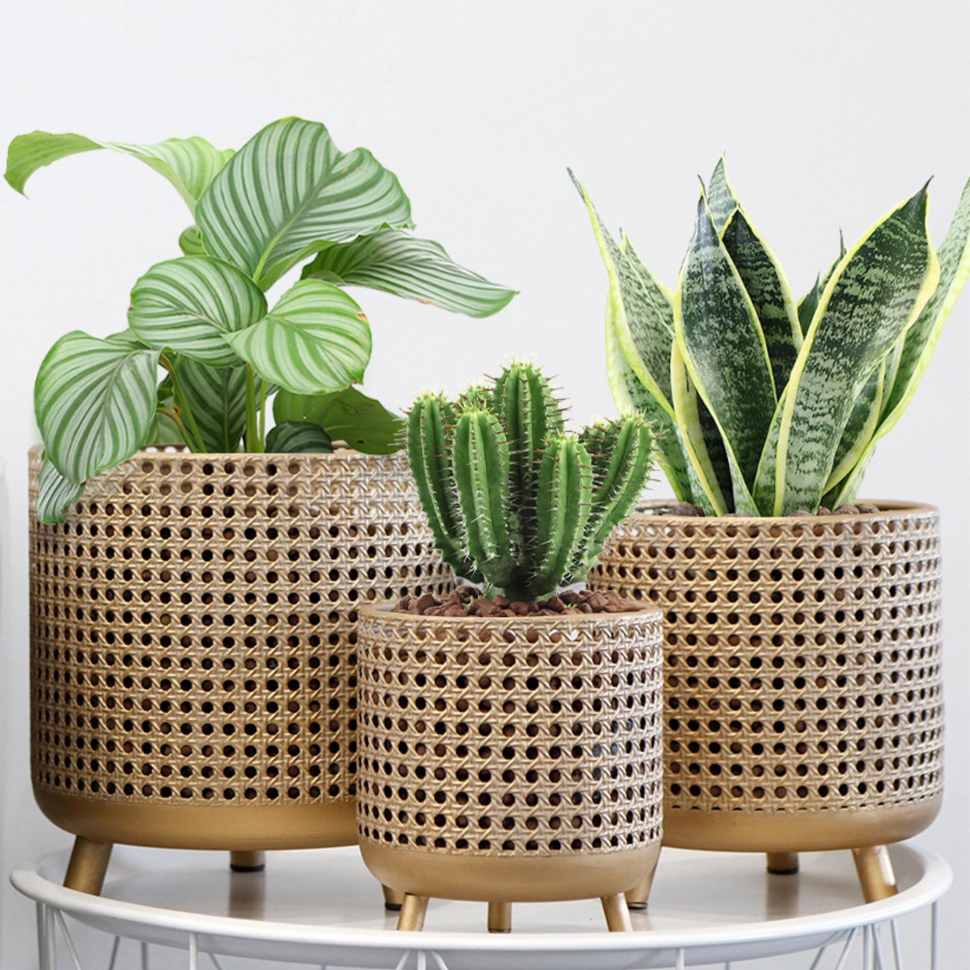 JHY DESIGN Set of 3 Decoration Metal Plants Pots Flower Containers with Hollow Design Large Planters Plant Stand for Indoor & Outdoor Garden Home Balcony Railing Fence (Gold)