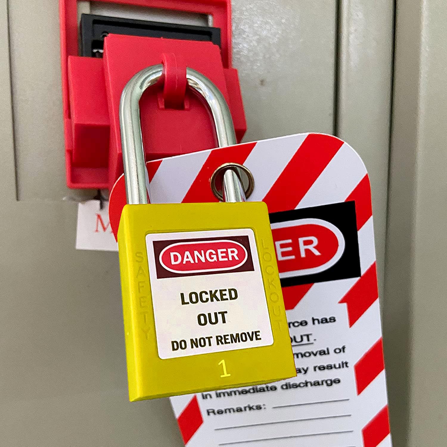 SAFBY 50 cerraduras de bloqueo diferentes con llave con 50 etiquetas de bloqueo – Candados Loto Safe para bloquear estaciones y dispositivos (1-50 amarillo)