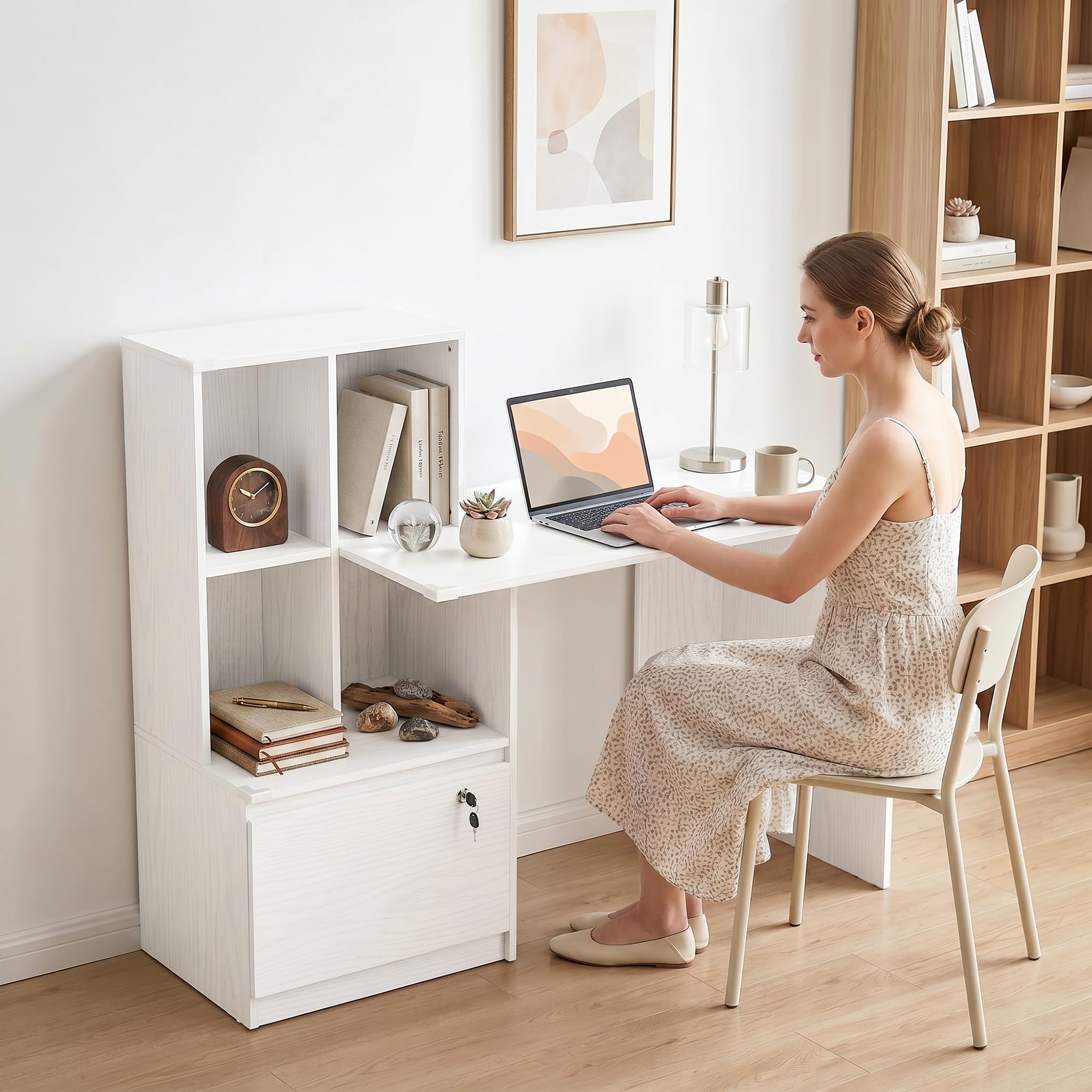 HOMCOM Scrivania 126 cm con cassetti bloccabili, grana del legno bianca | Scrivania per home office, libreria, scrivania, per camera da letto, studio