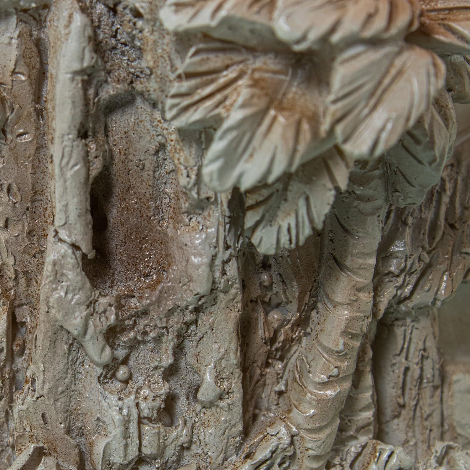 Figura de una Bola de Nieve con la Sagrada Familia en Tonos Naturales 5x13x7 cm