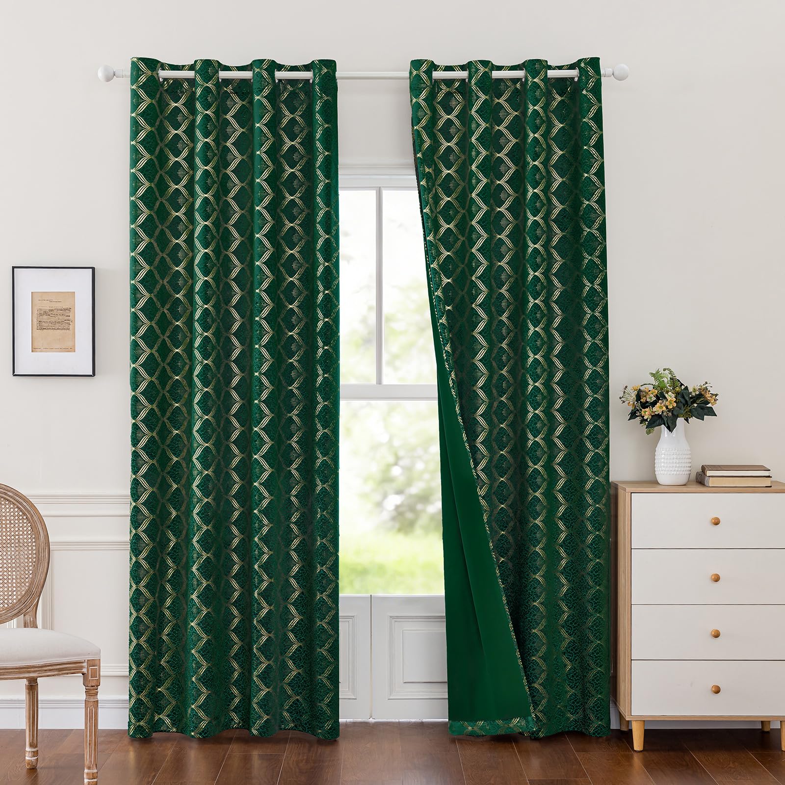 Rideaux salon velours vert 140x175 cm pour créer une ambiance cosy et moderne