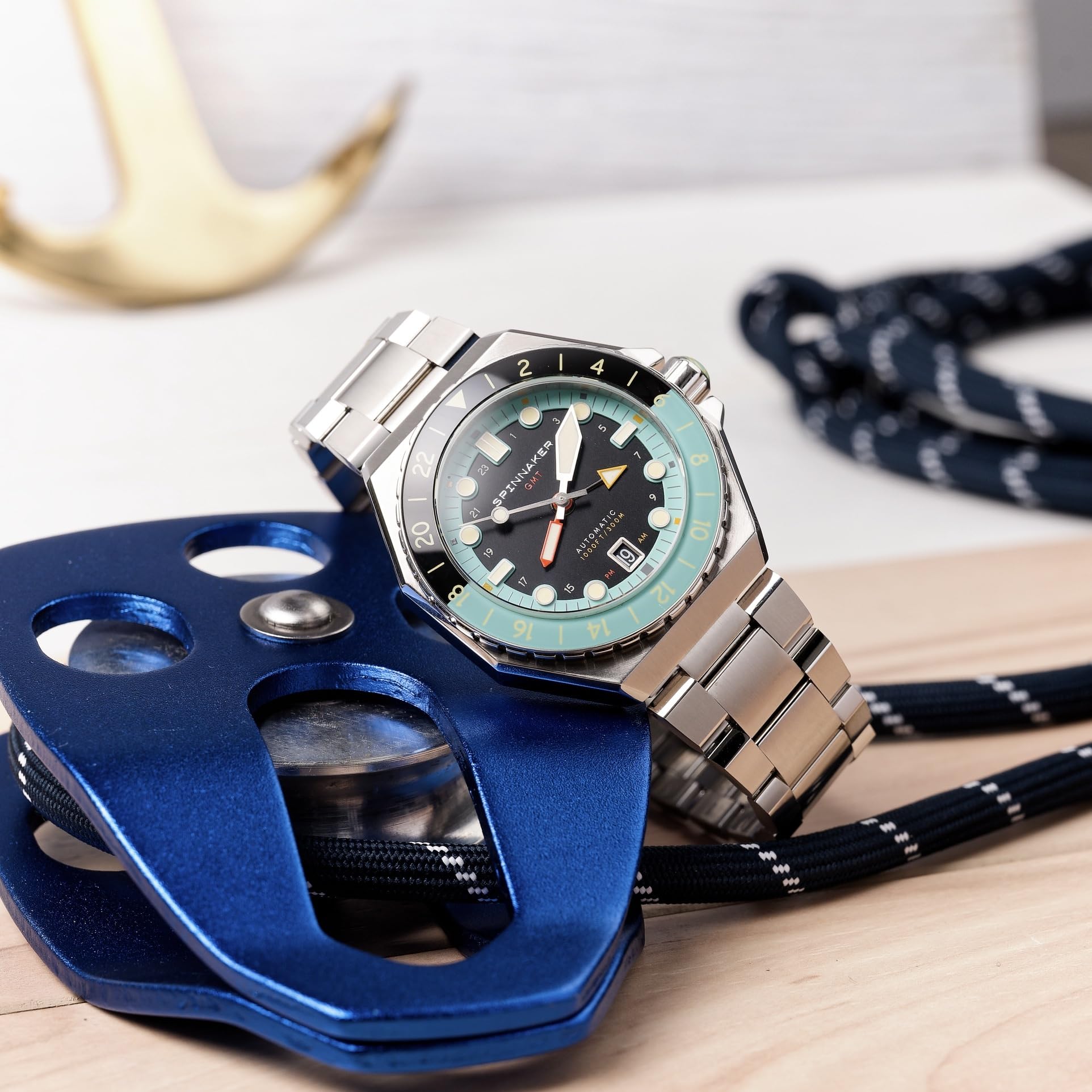 Spinnaker Dumas GMT Automatikuhr für Herren, 43 mm, massives Edelstahlarmband, SP-5119