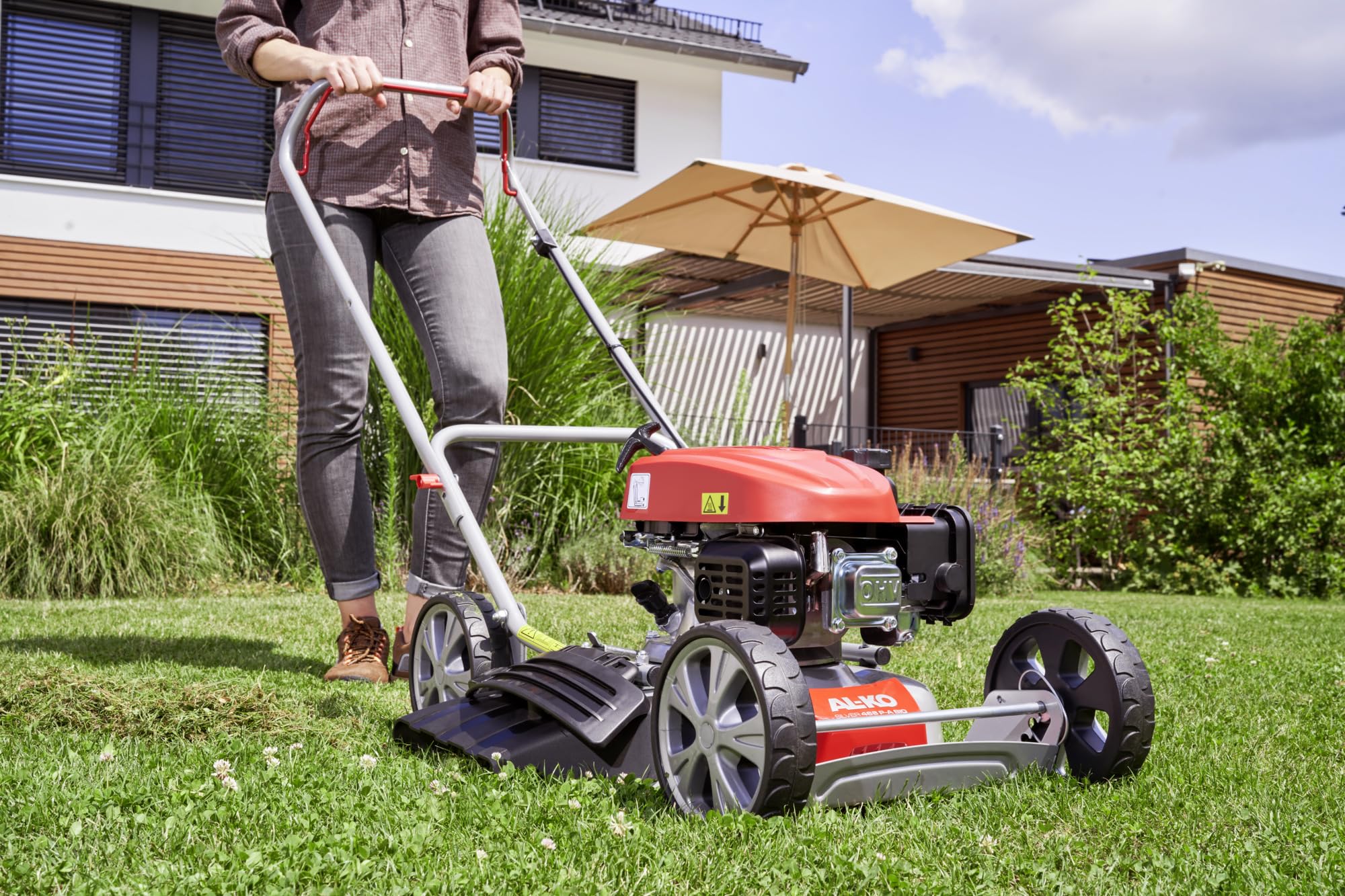 AL-KO 468 SP-A BIO - Cortacésped autopropulsado de gasolina | Potente motor de 2,1 kW | Ancho de corte de 426 cm | Cubierta de acero