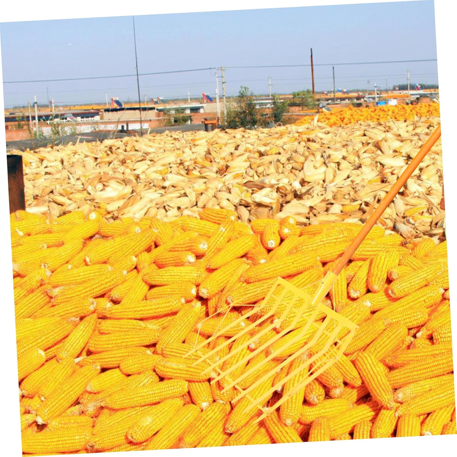 Kisangel Corn Shovel for Gardening Maize Spade Thick Yellow Pointed Blade for Collecting Corn and Soil Digging for Outdoor Use