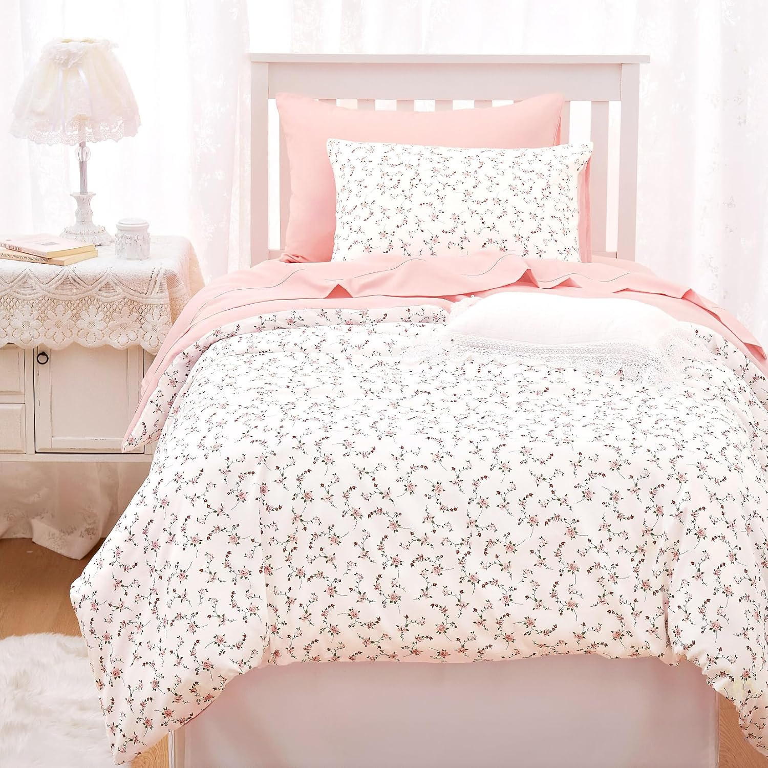 Wake In Cloud - Floral Comforter Set, Coquette Cottagecore Aesthetic Cute Flower Pattern for Women Teen Girls, Soft Lightweight Dorm Bedding, 3 Piece, Pink, Twin/Twin XL Size - Image 4
