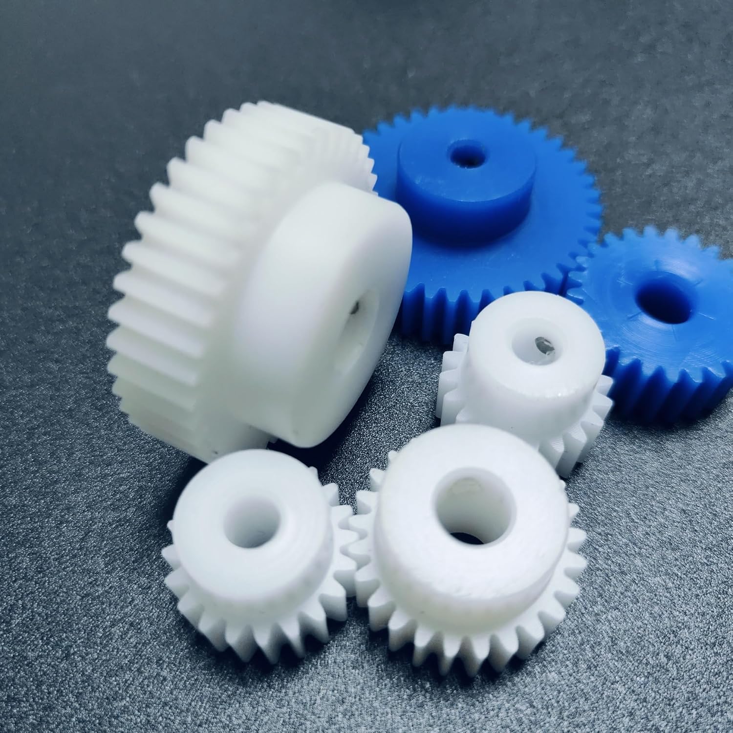 Plastic Motor Pinion Gears,1pcs Nylon Cylindrical Gear, Step Spur 1 Module 15 Teeth Straight 4-8mm Bore(4MM BORE)