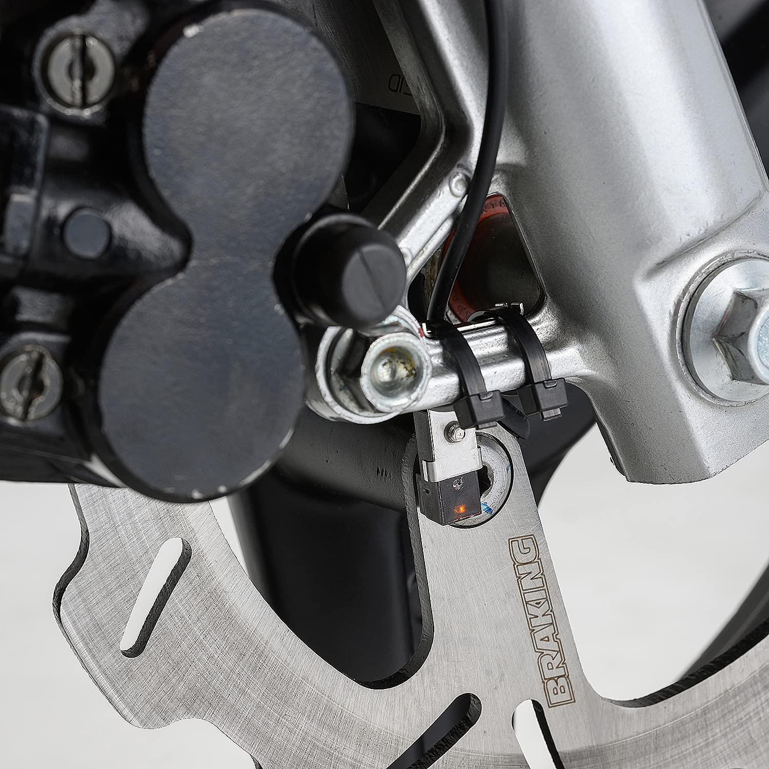Amazon | デイトナ(Daytona) バイク 非接触スピードセンサー [12V車 Amazon | デイトナ(Daytona) バイク 非接触スピードセンサー [12V車