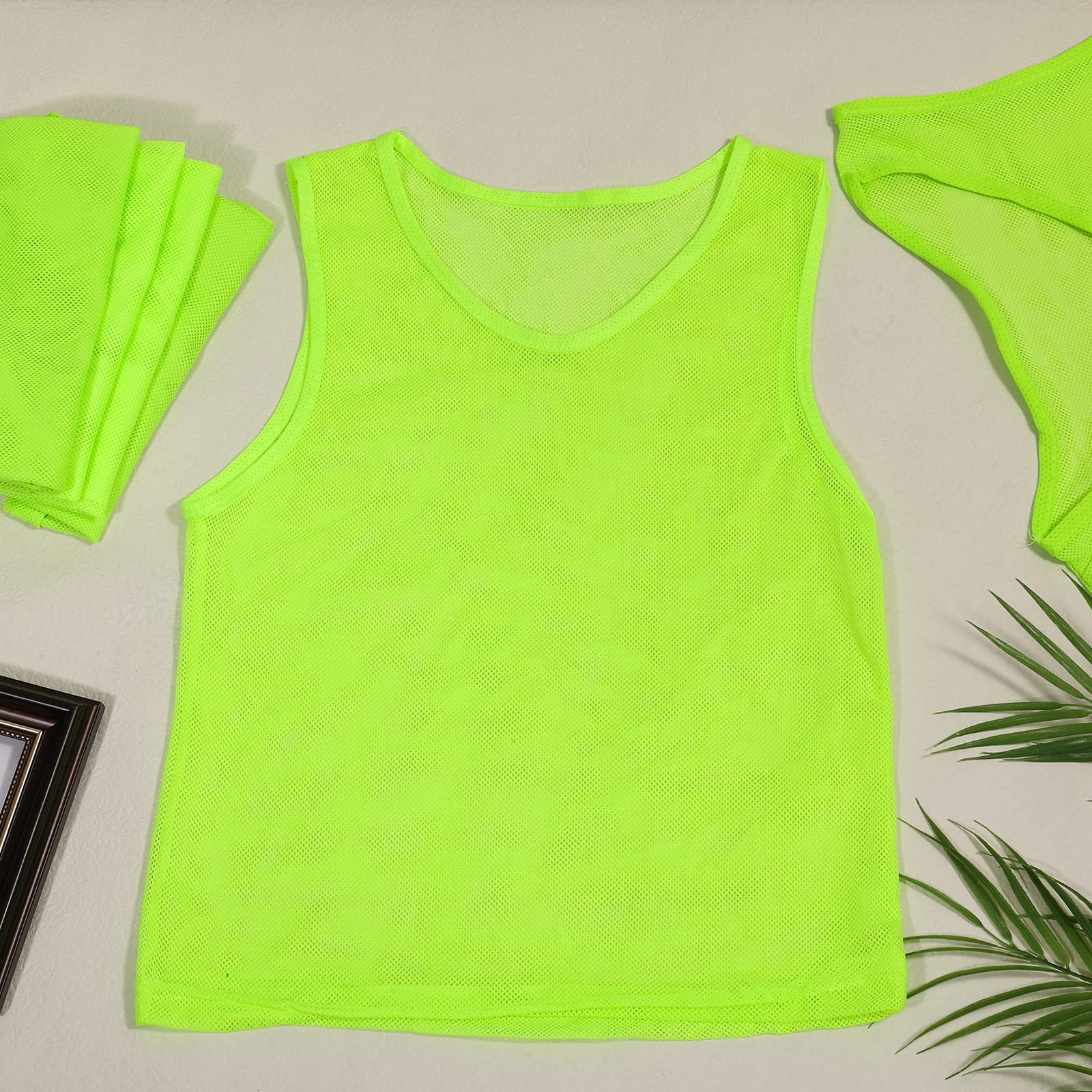 Savita 12 Pz Gilet Scrimmage in Rete di Nylon, Verde Fluorescente Confortevole e Traspirante Gilet in Rete da Calcio Tessuto in Rete di Poliestere Maglie pinnies per Bambini Sport Pallacanestro