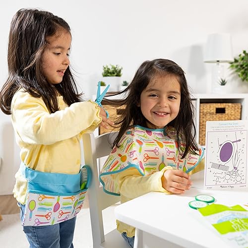 Miniatura 11 de Melissa & Doug Juego de maquillaje Love Your Look – 16 piezas para juegos de simulación sin desorden (no contiene cosméticos reales)