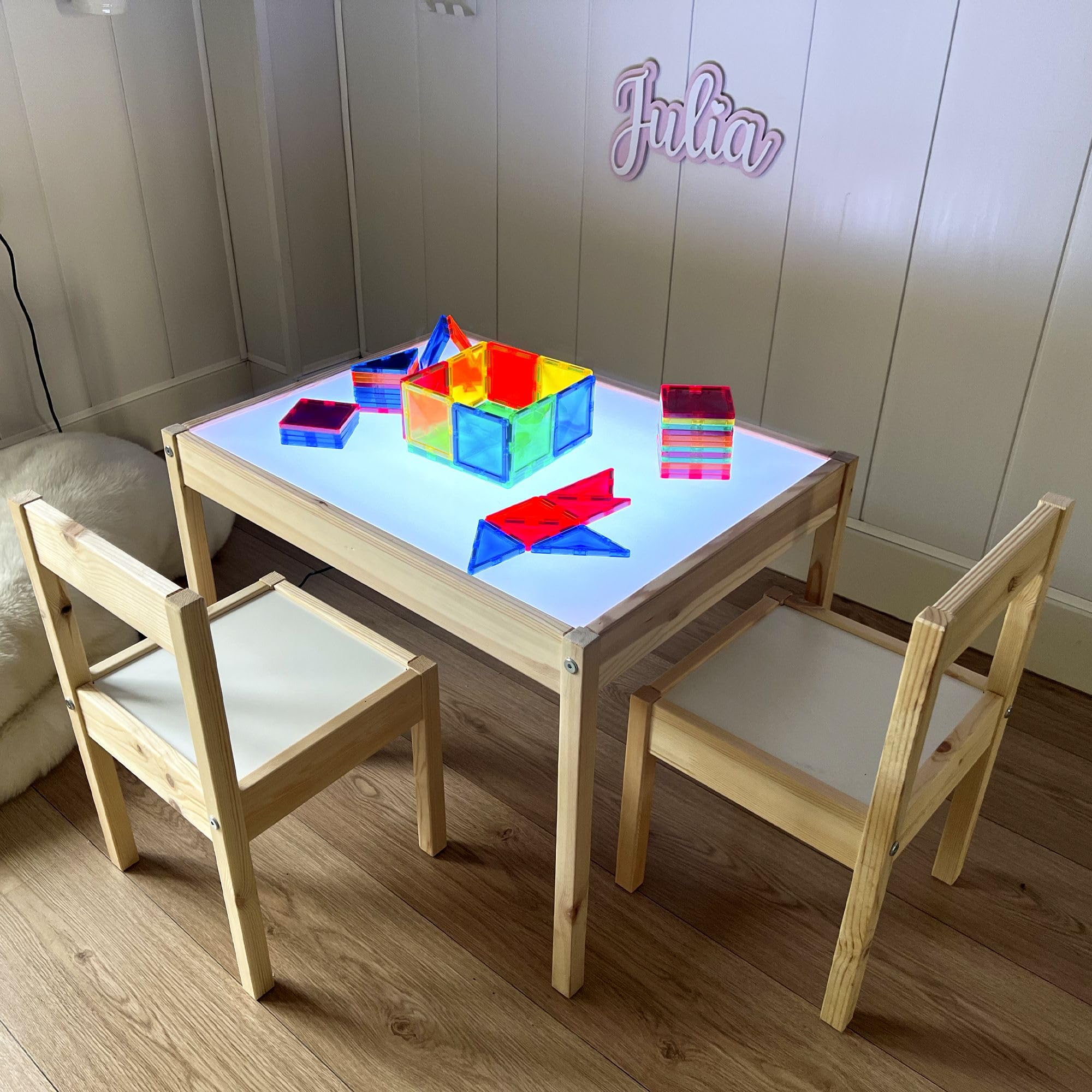 Mesa de luz Montessori con sillas (LED Smart RGB)