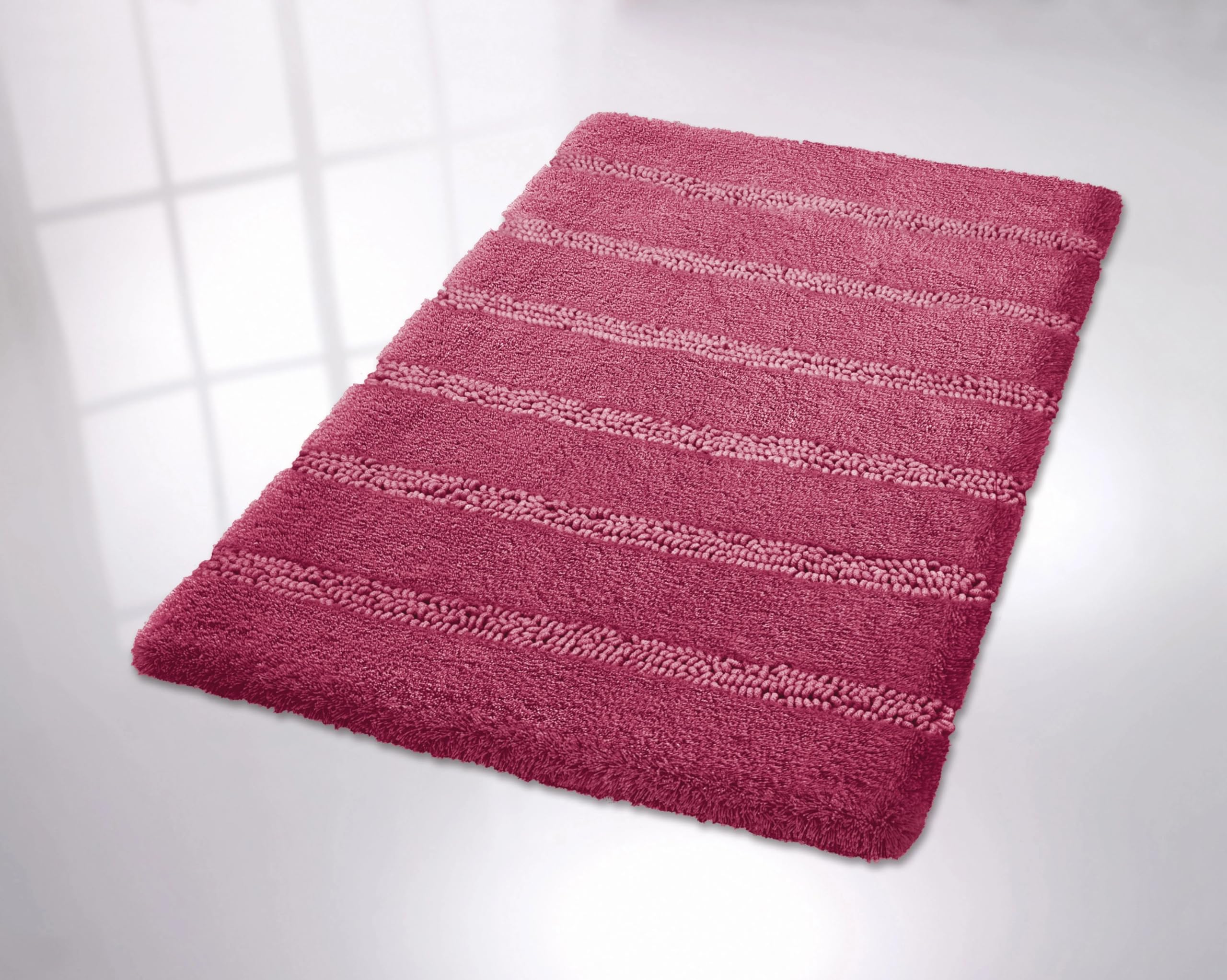 Kleine Wolke Badteppich Monrovia Schiefer 70 x 120 cm | OEKO-TEX zertifiziert, rutschhemmende Unterseite, für Fußbodenheizung, maschinenwaschbar, 100% Polyester