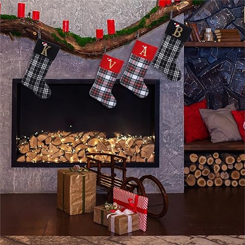 Miniatura 65 de Calcetines de Navidad personalizados con monograma inicial, adornos colgantes, medias clásicas de cuadros rojos de 19 pulgadas, decoraciones
