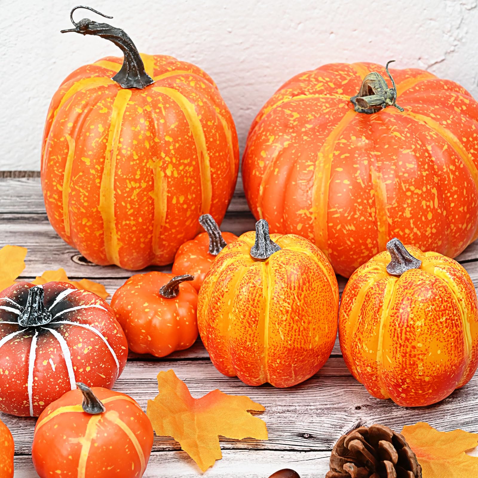 Zghhc Zucche Artificiali, 7 Pezzi Decorazioni Autunnali di Zucca, Zucche Nere Oro Artificiali Assortite, Zucche del Raccolto Finto per Decorazioni Autunnali per Tavola di Halloween