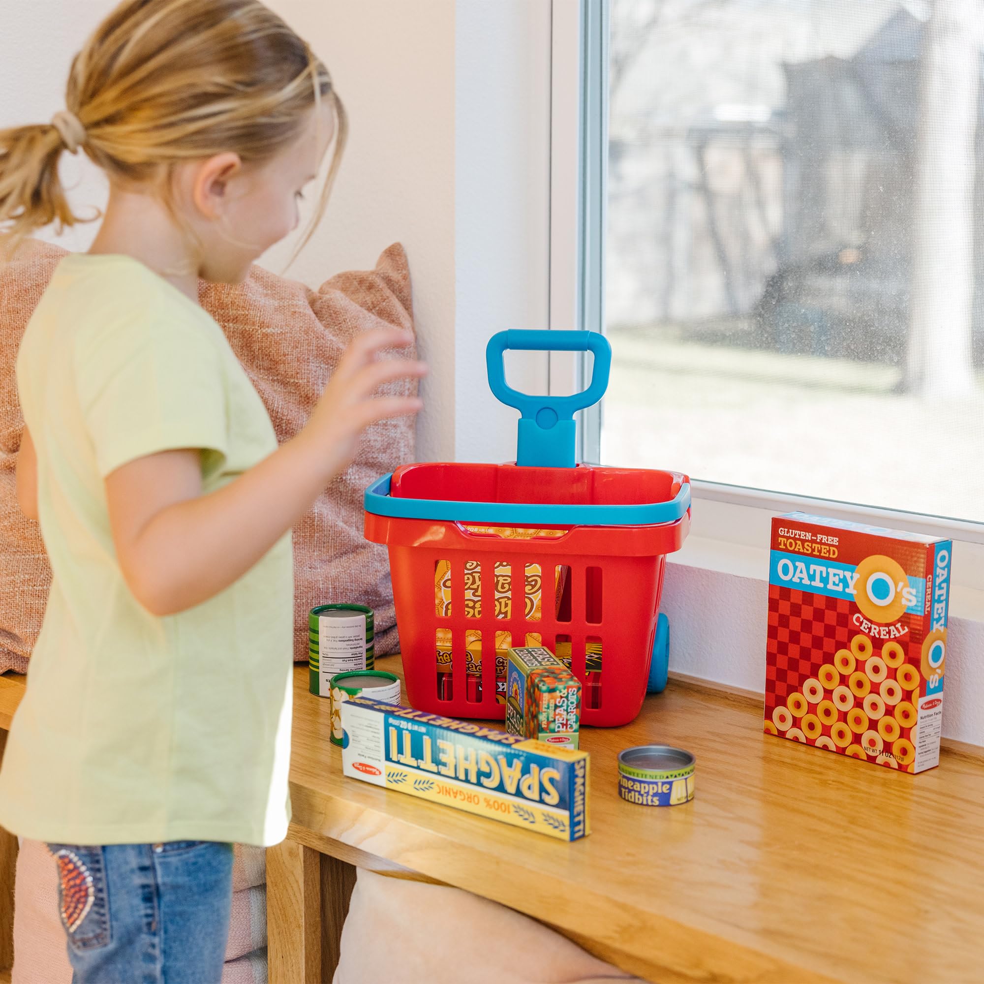 Melissa & Doug Carrellino della Spesa con Cibo Finto, Carrello Giocattolo con Ruote e Manico, Set Supermercato per Bambini con Lista Spesa, Gioco di Ruolo e Imitazione, 11 Pezzi, 3+ Anni