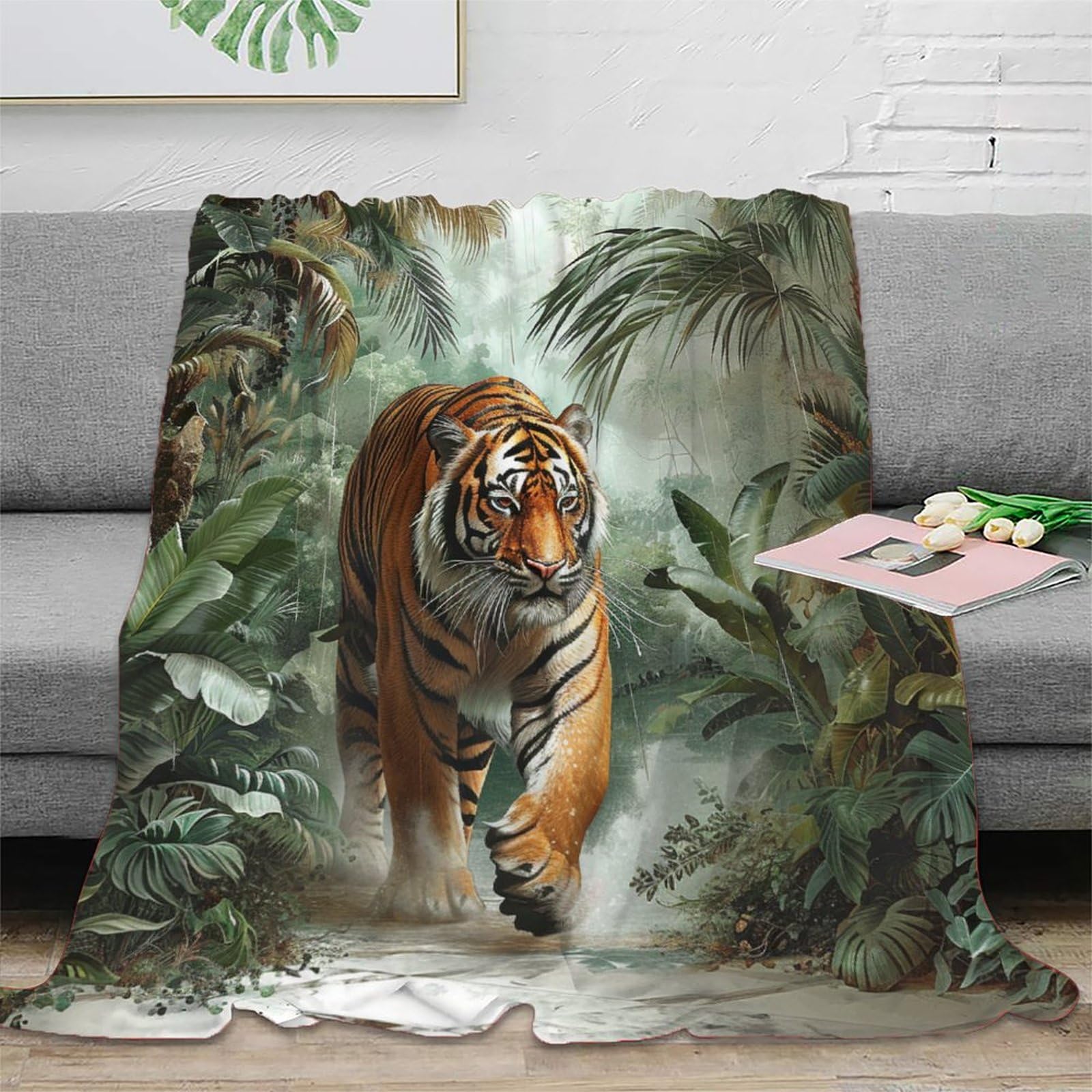 NRAOPEVVD 3D Printed Tiger Blanket Soft And Warm Super Soft Cozy Fuzzy Warm Throws with Anti-wrinkle/anti-tarnishing Lightweight for Sofa Bed Decor Bedroom Decor 40x50inch(100x130cm)