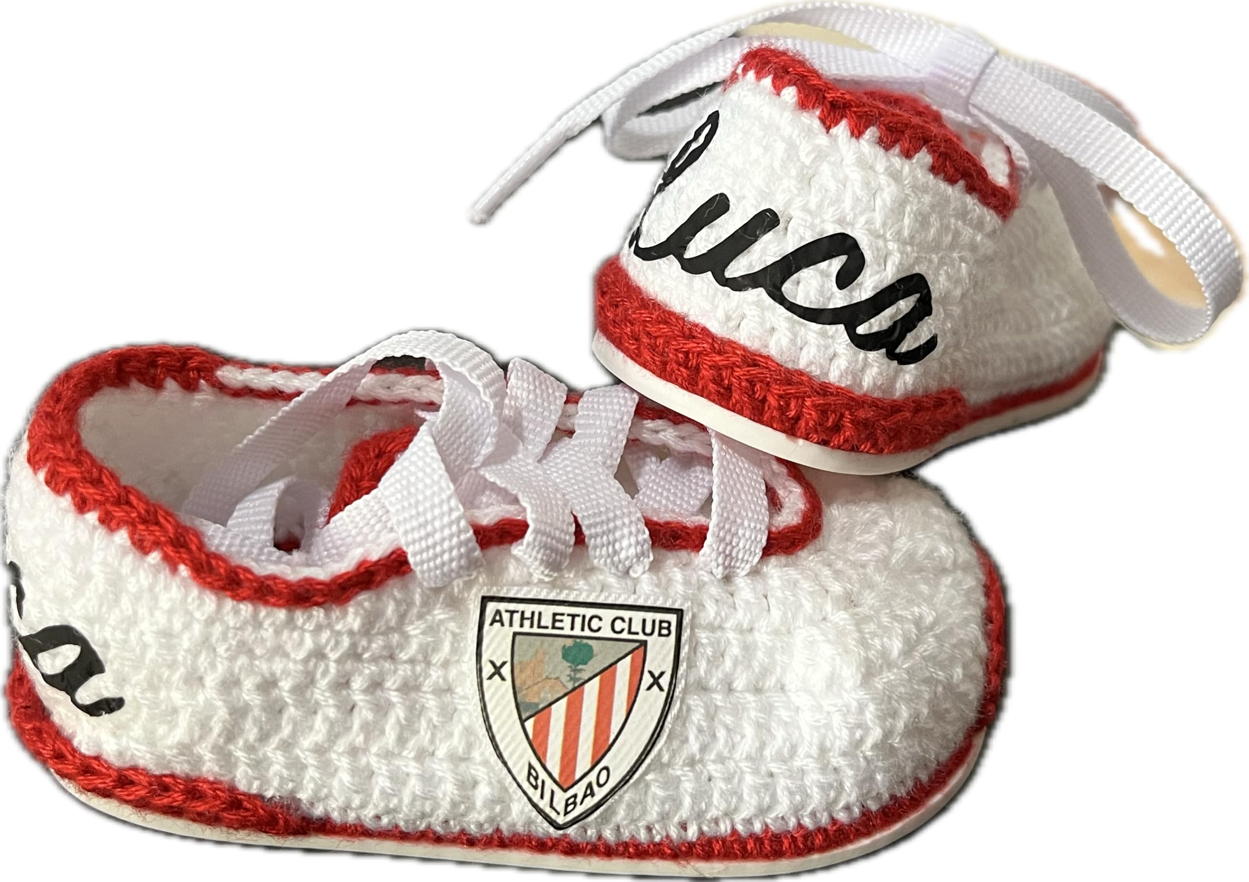 Patucos Futbol para bebe recien nacido de ganchillo del equipo de aficionados al club de Bilbao. Personalizados y disponibles en tallas 0-12 meses. Te regalamos el nombre del bebe grabado