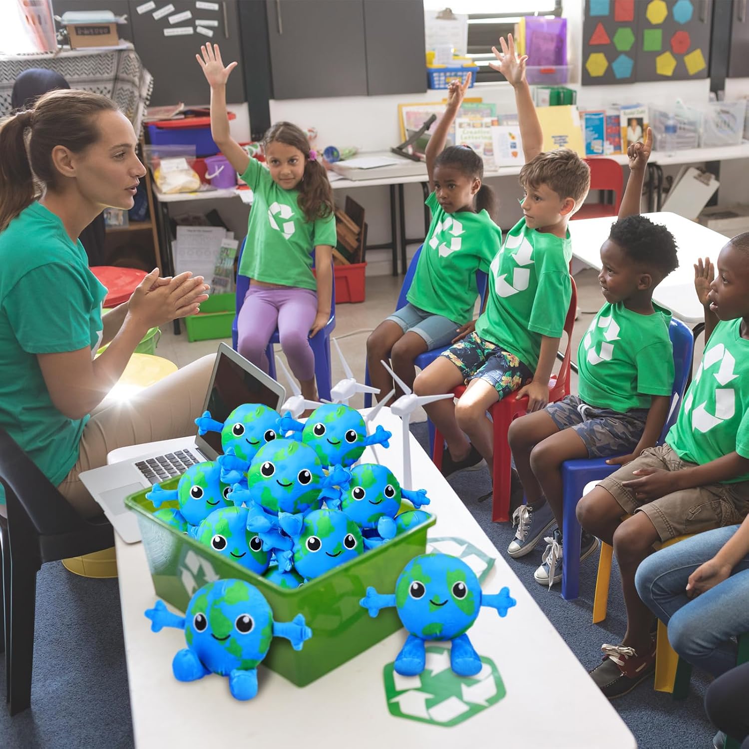 Meooeck 12 Packs Earth Day Stuffed Plush Party Favors 5.5 Inch Mini Save The Earth Educational Item Planet Stuffed for School Classroom Educational Activity Gift Recycle Party Favor Supplies